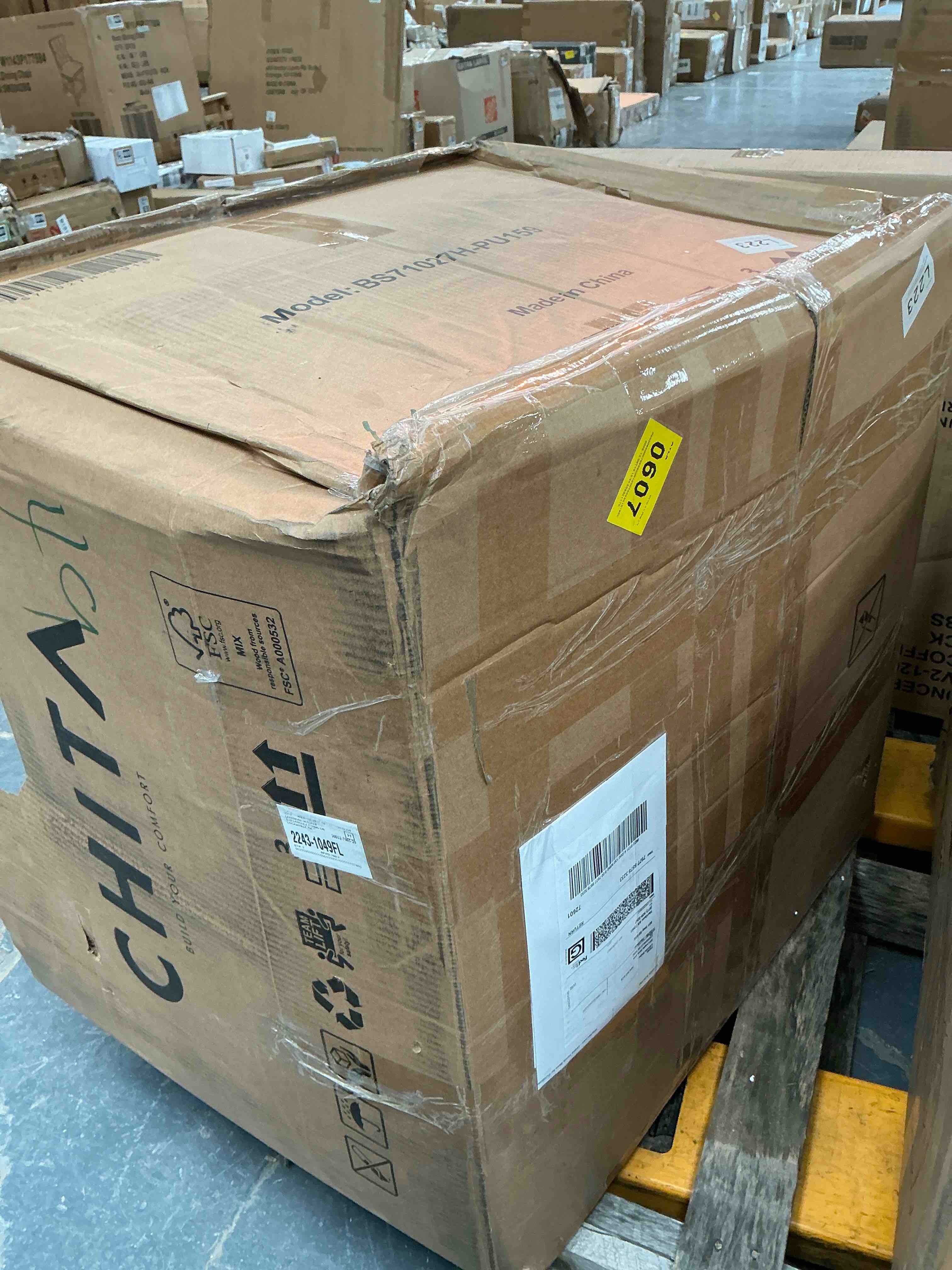 Condition photo showing Good Condition for Arvelle Swivel Counter \u0026 Bar Stool