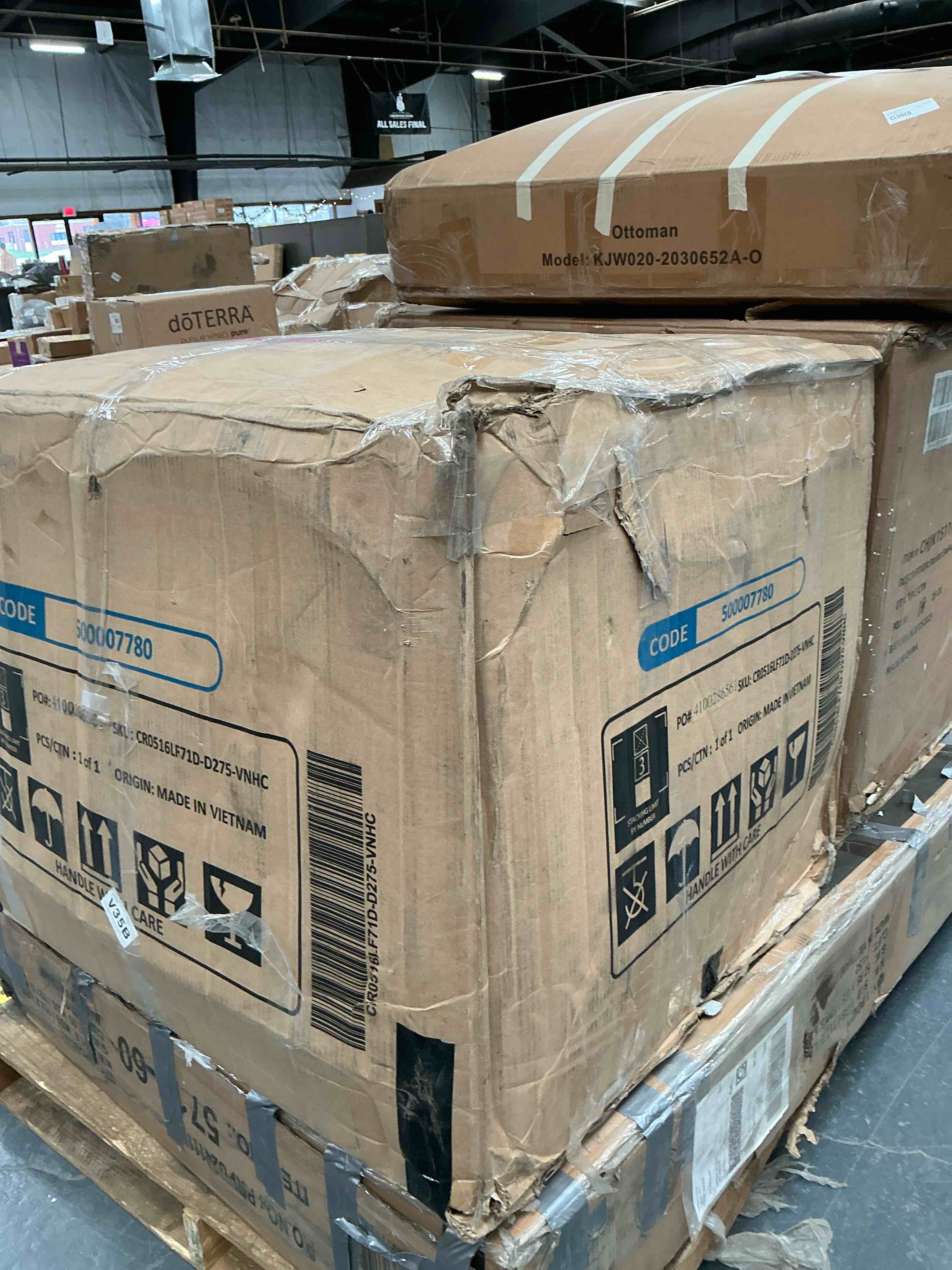 Condition photo showing Good Condition for 37.4" Wide Contemporary Compact Microfiber Swivel Rocker Manual Recliner Chair with Heat and Massage