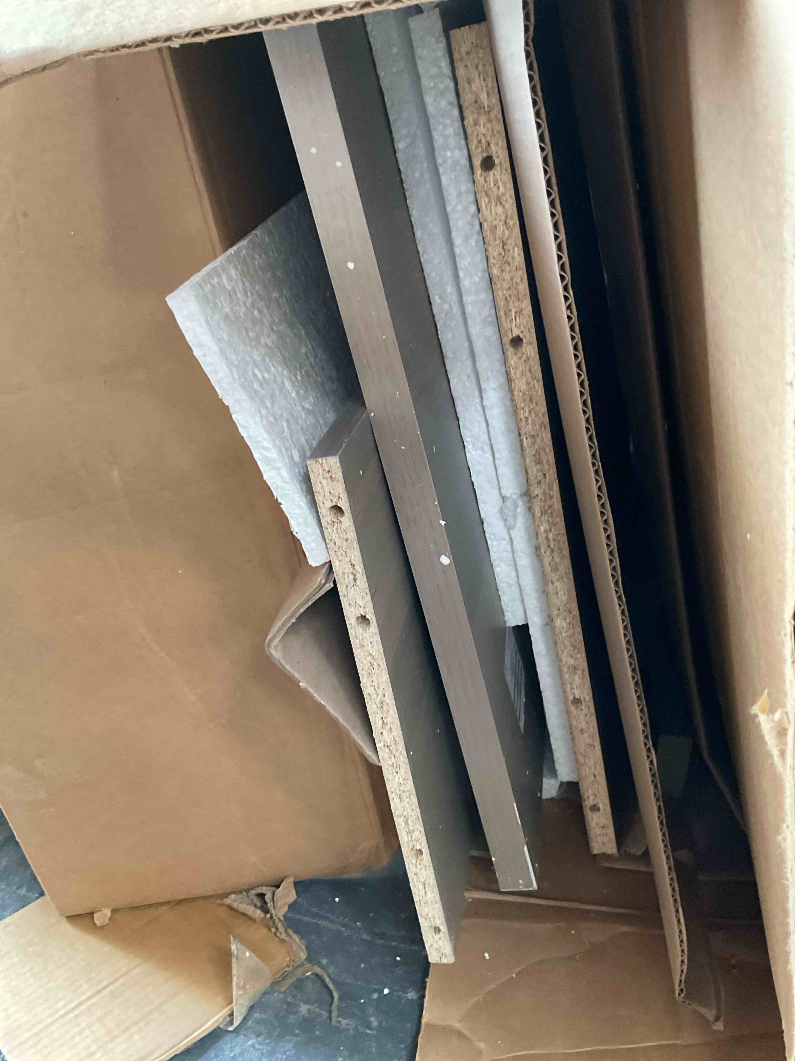 Condition photo showing Good Condition for Furniture Pieces