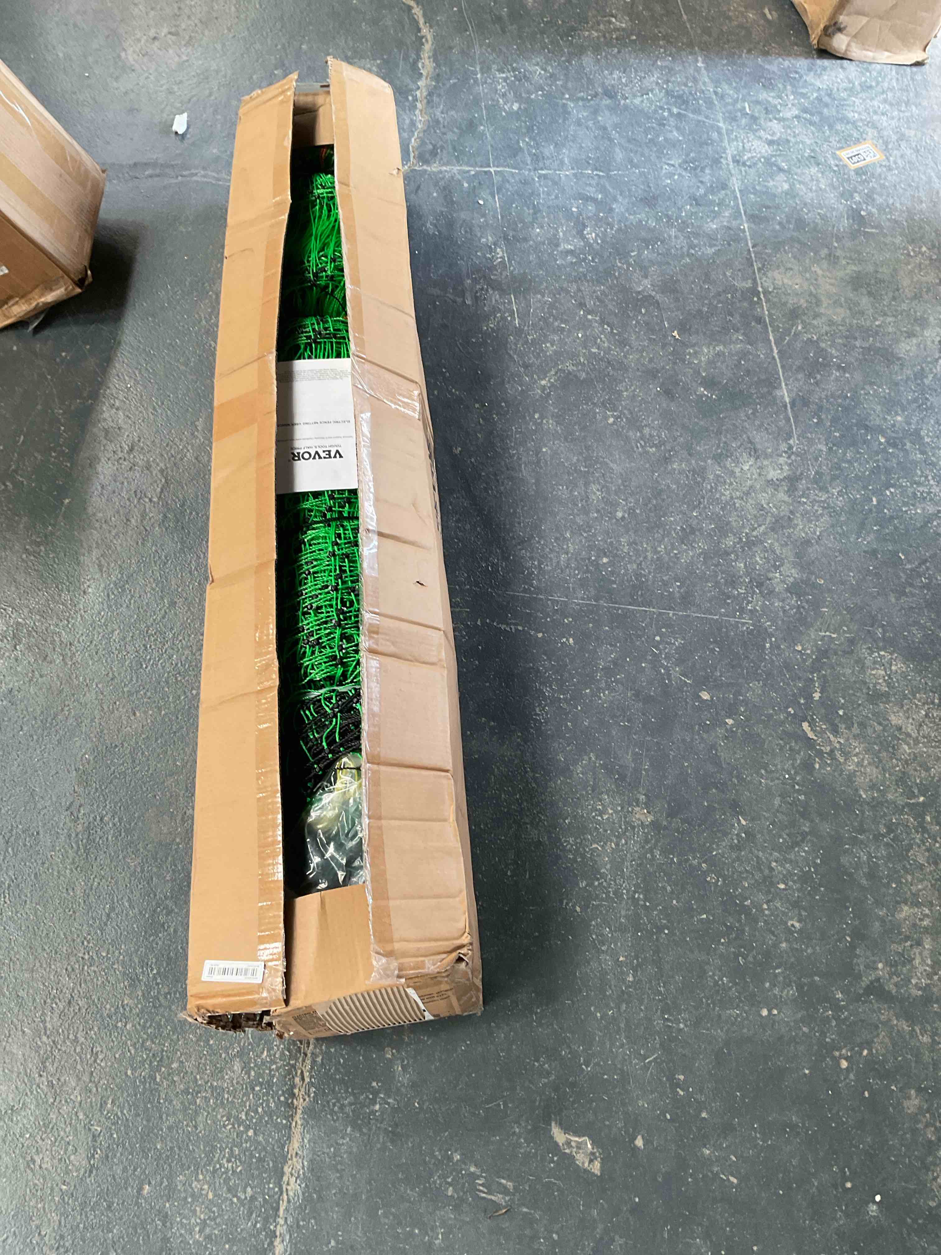Condition photo showing Good Condition for VEVOR Electric Fence Netting, 42"H x 164'L, PE Net Fencing with Posts and Double-Spiked Stakes, Utility Portable Mesh for Goats, Sheep, Lambs, Deer, Hogs, Dogs, for Farms, Backyards and Ranches