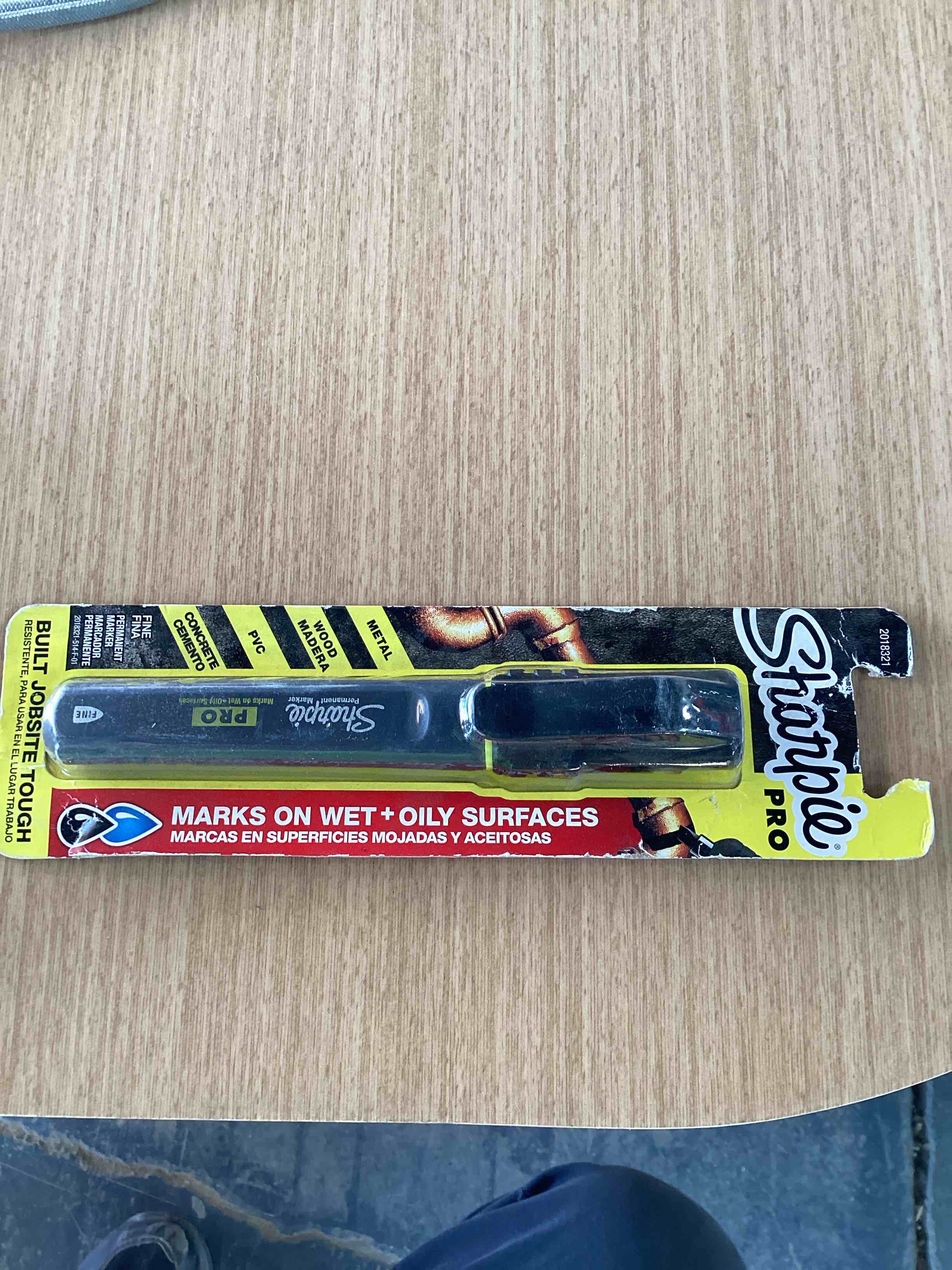 Condition photo showing Good Condition for Sharpie Pro Permanent Marker, Fine Point, Black Marker (2018321)