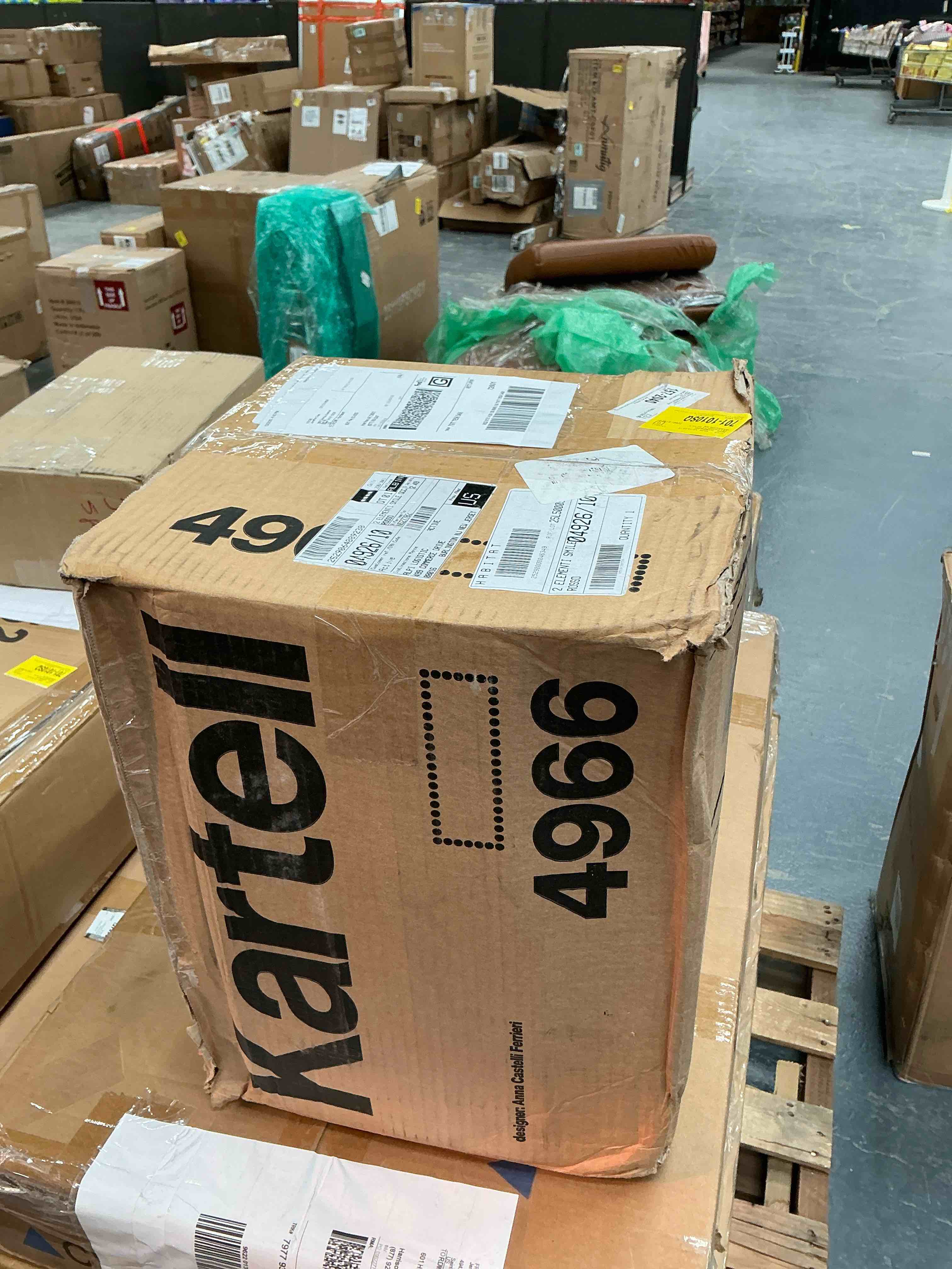 Condition photo showing Good Condition for Smile Componibili Storage Unit