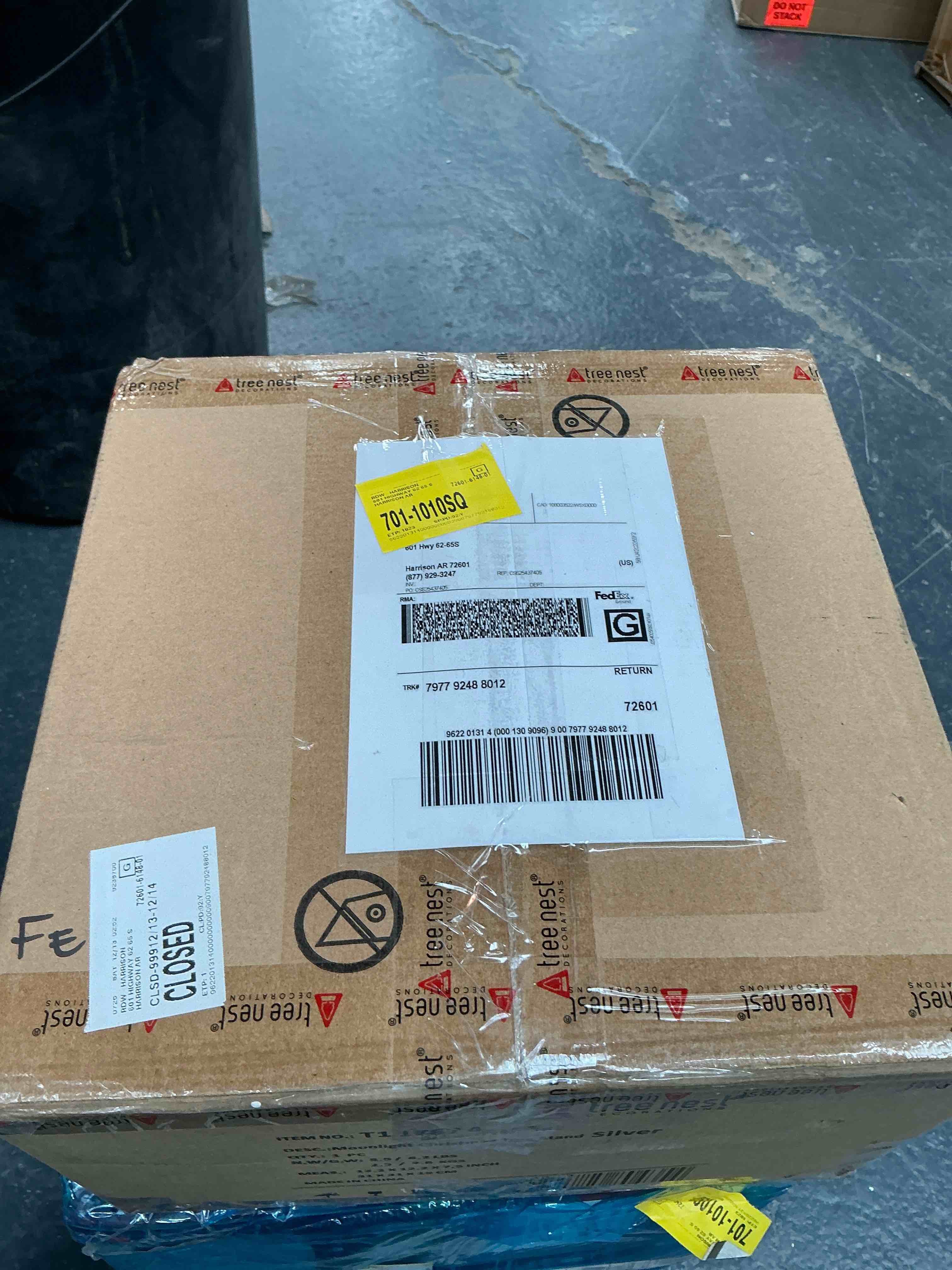 Condition photo showing Good Condition for Woehler Elephant Sitter Figurines - Set of 3