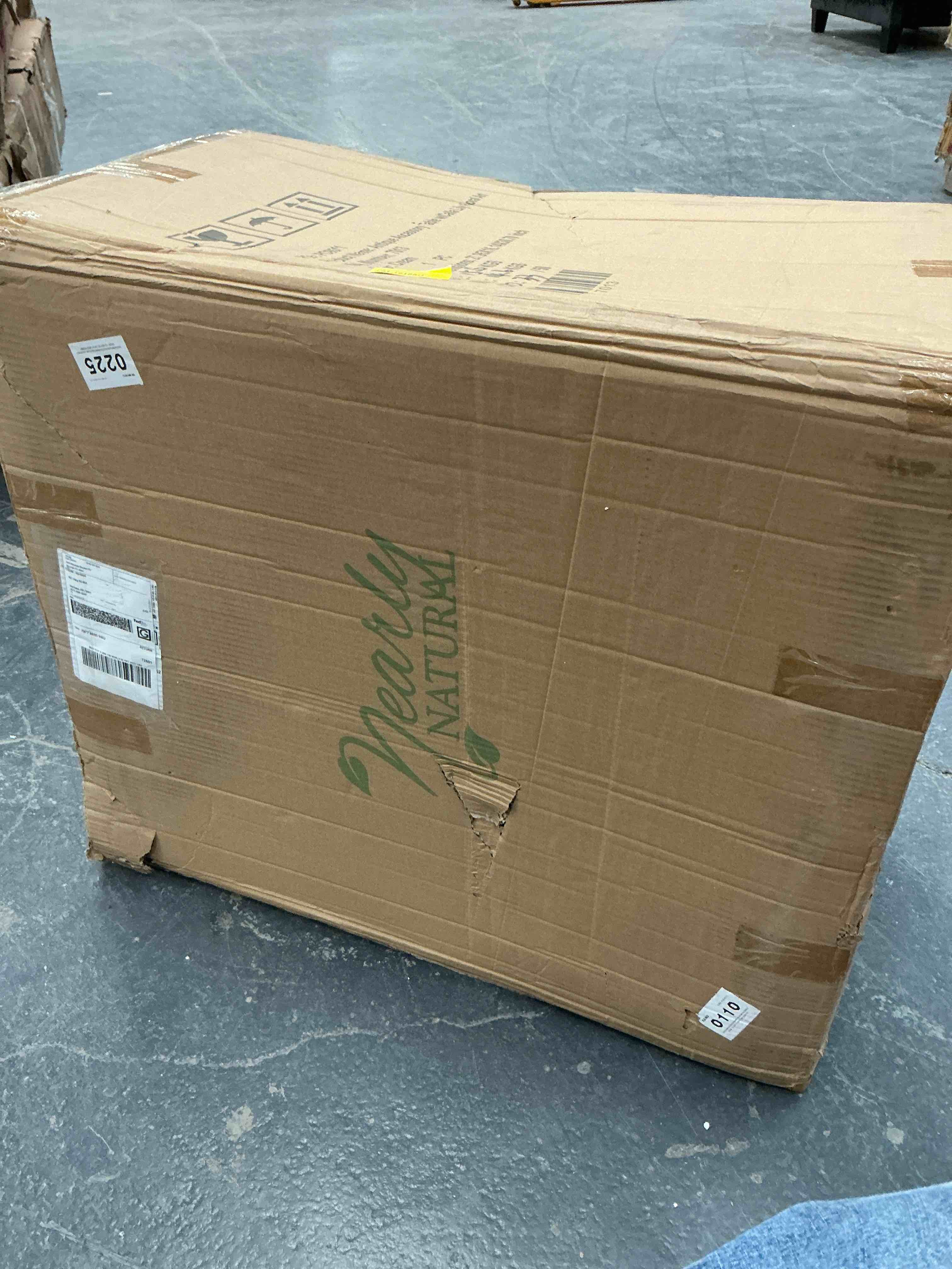 Condition photo showing Good Condition for Lenz 4 Drawer Half Circle Accent Chest