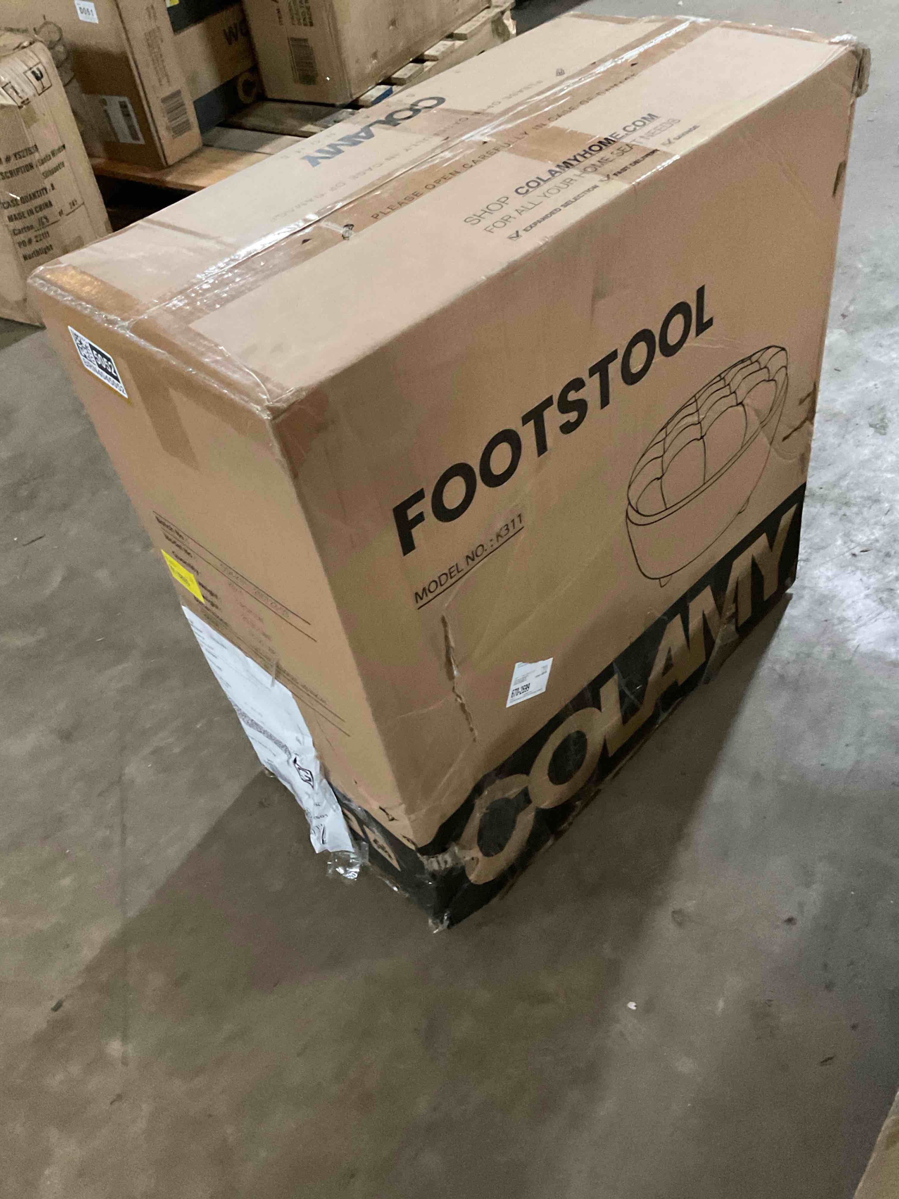 Condition photo showing Good Condition for 25\u0027\u0027 Oversized Upholstered Round Storage Ottoman