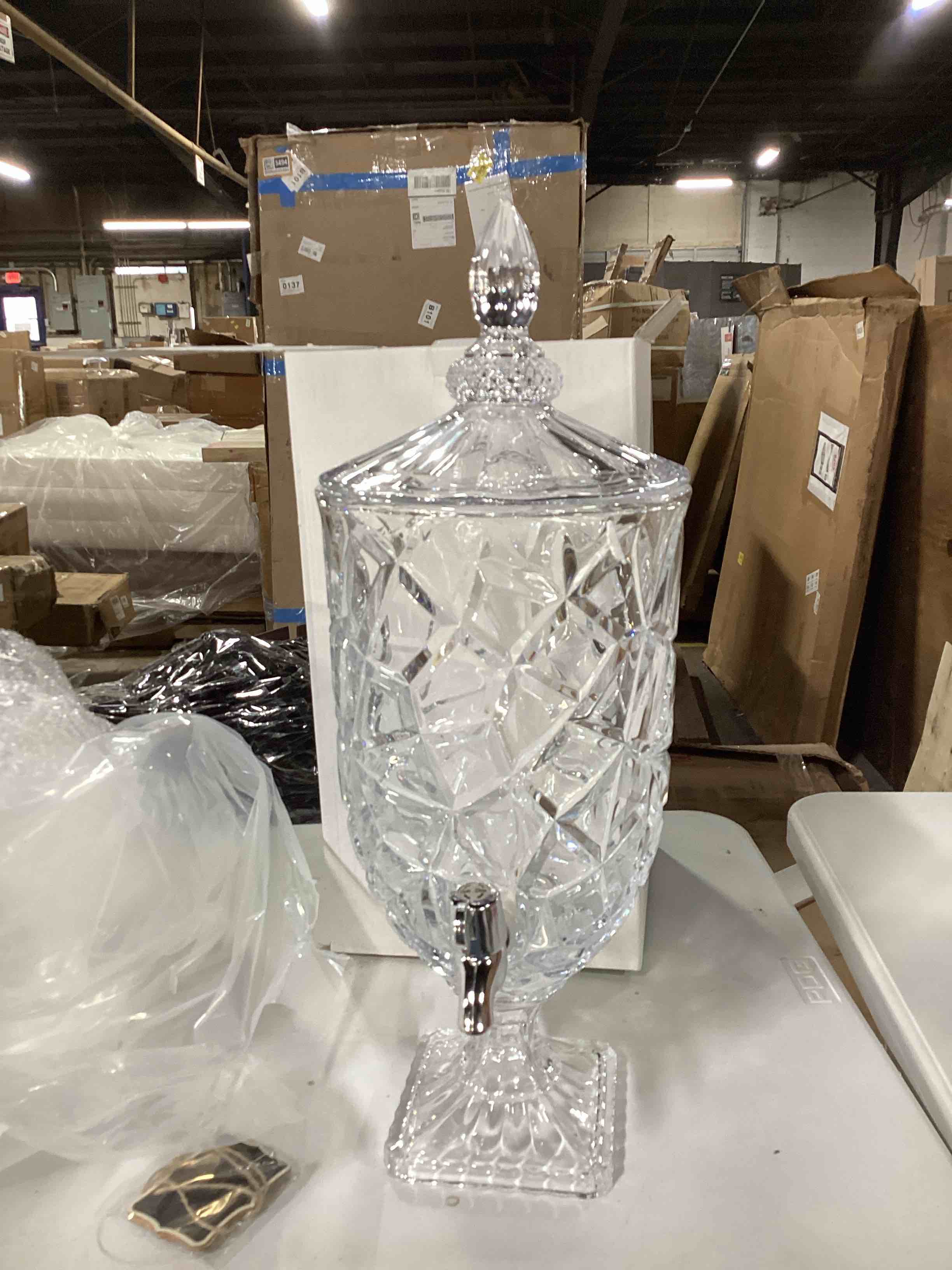 Condition photo showing Good Condition for Glass Beverage Dispenser