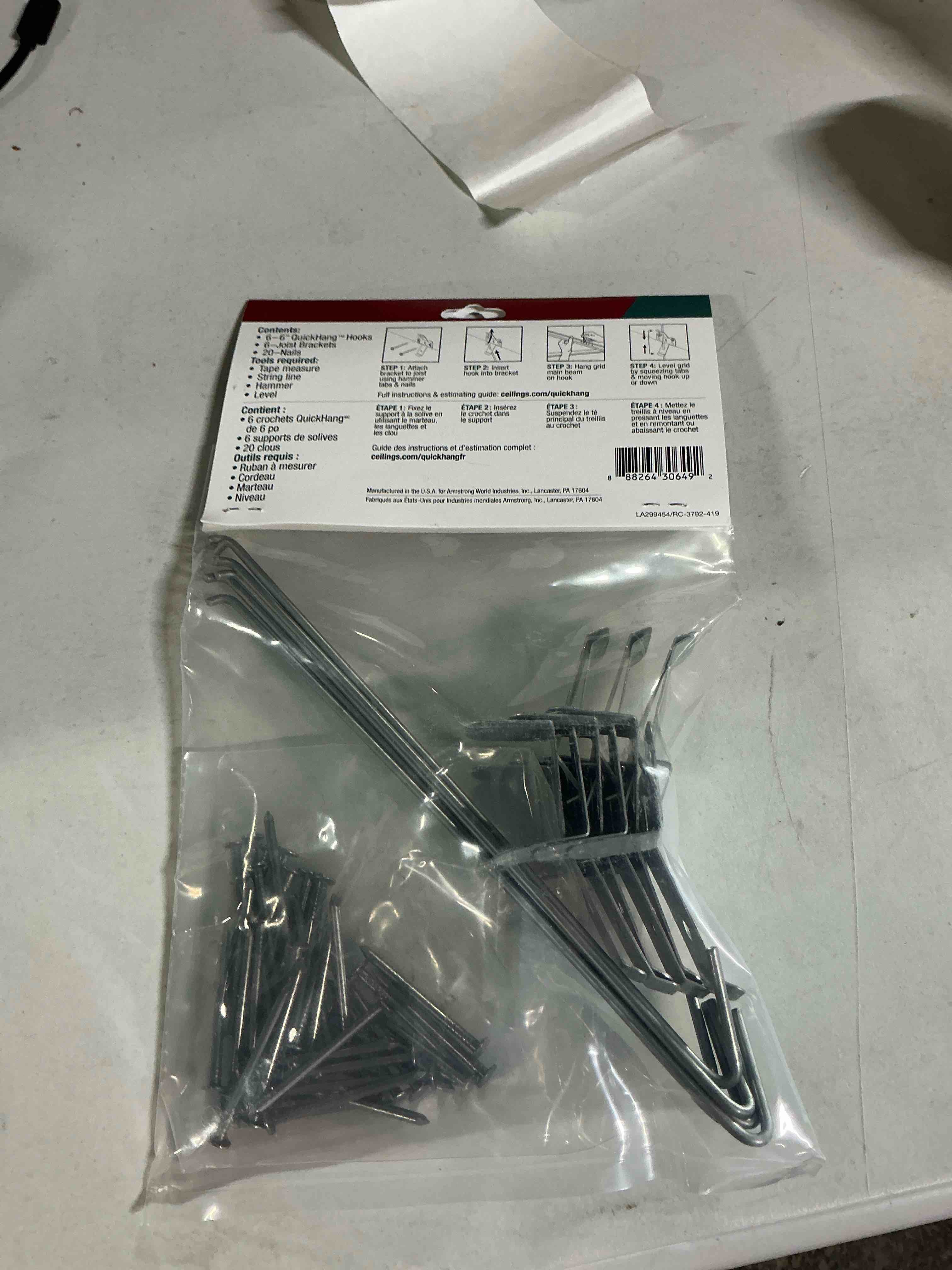 Condition photo showing Good Condition for Quickhang 6in Grid Hook Kit