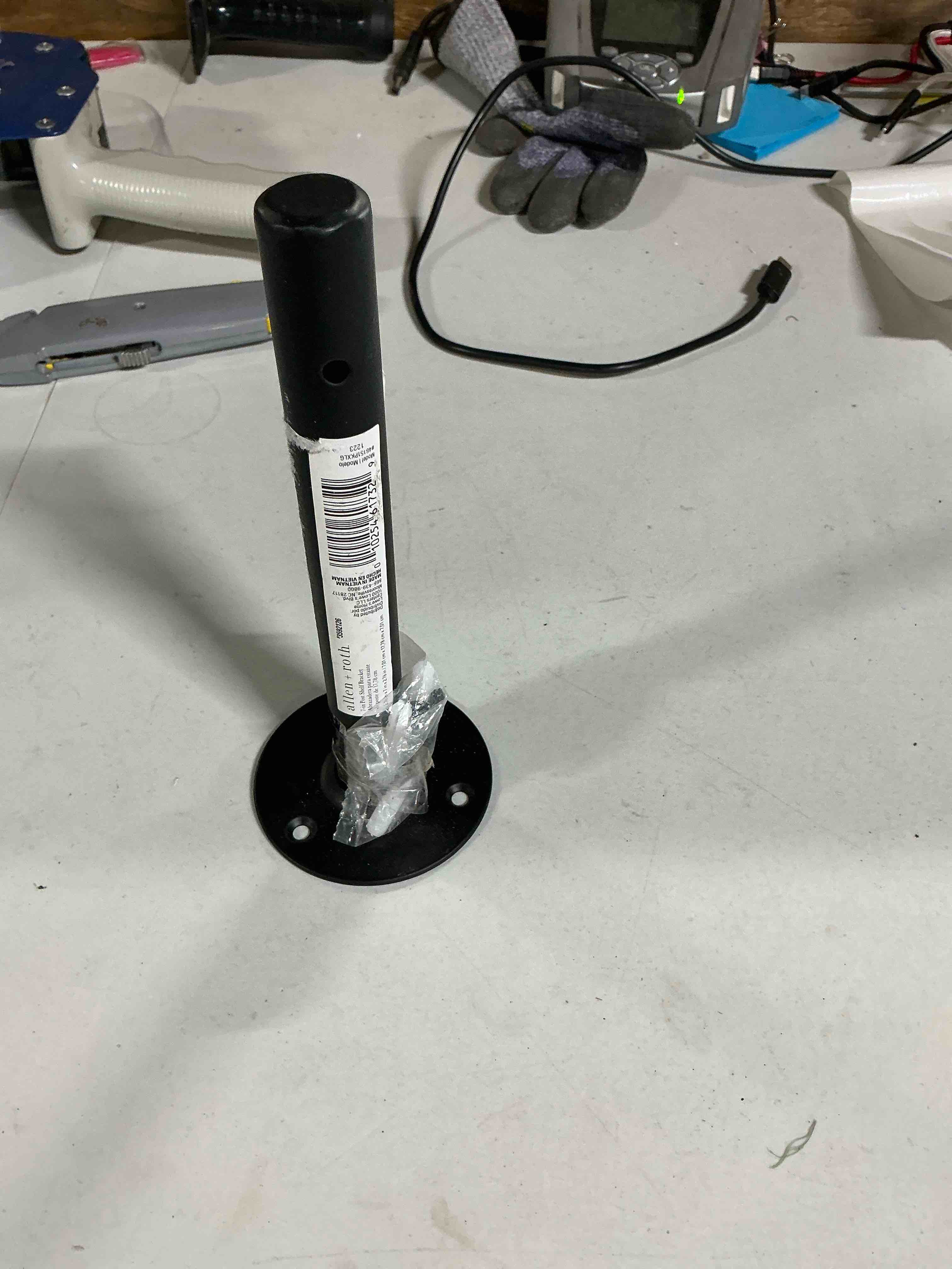 Condition photo showing Good Condition for Allen and Roth 7in Post Shelf Bracket 