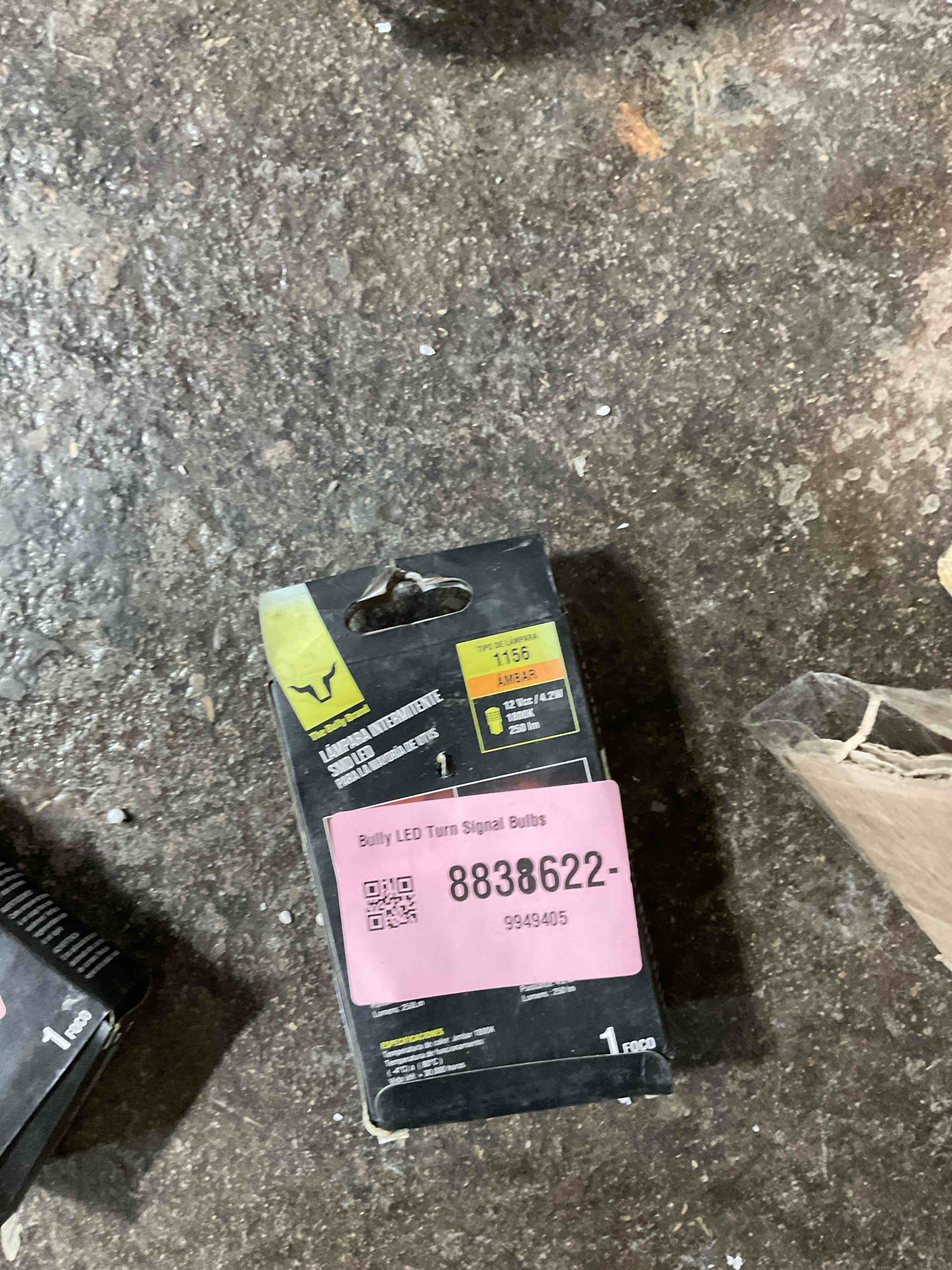 Condition photo showing Good Condition for Bully LED Turn Signal Bulbs