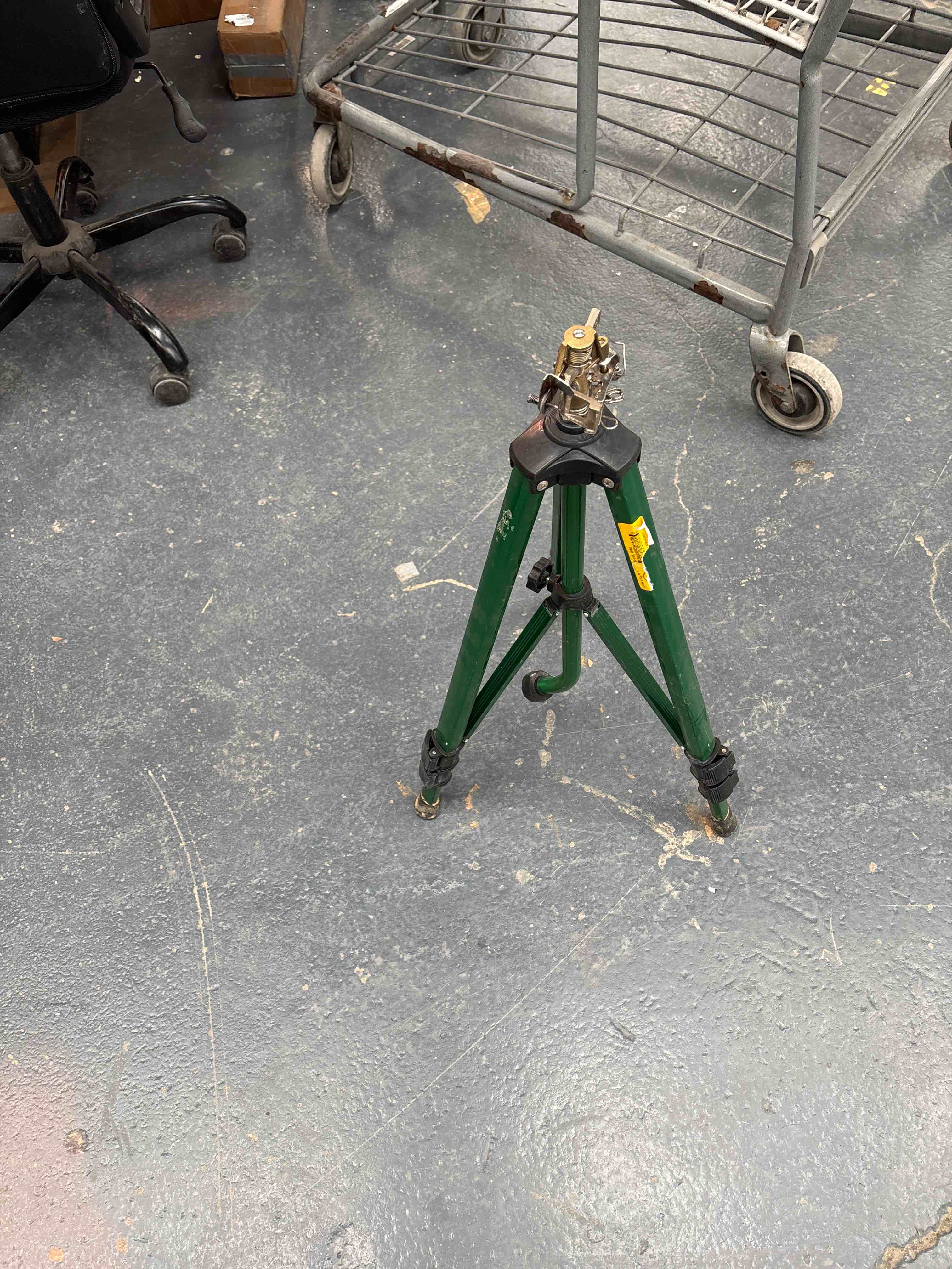 Sprinkler on tripod