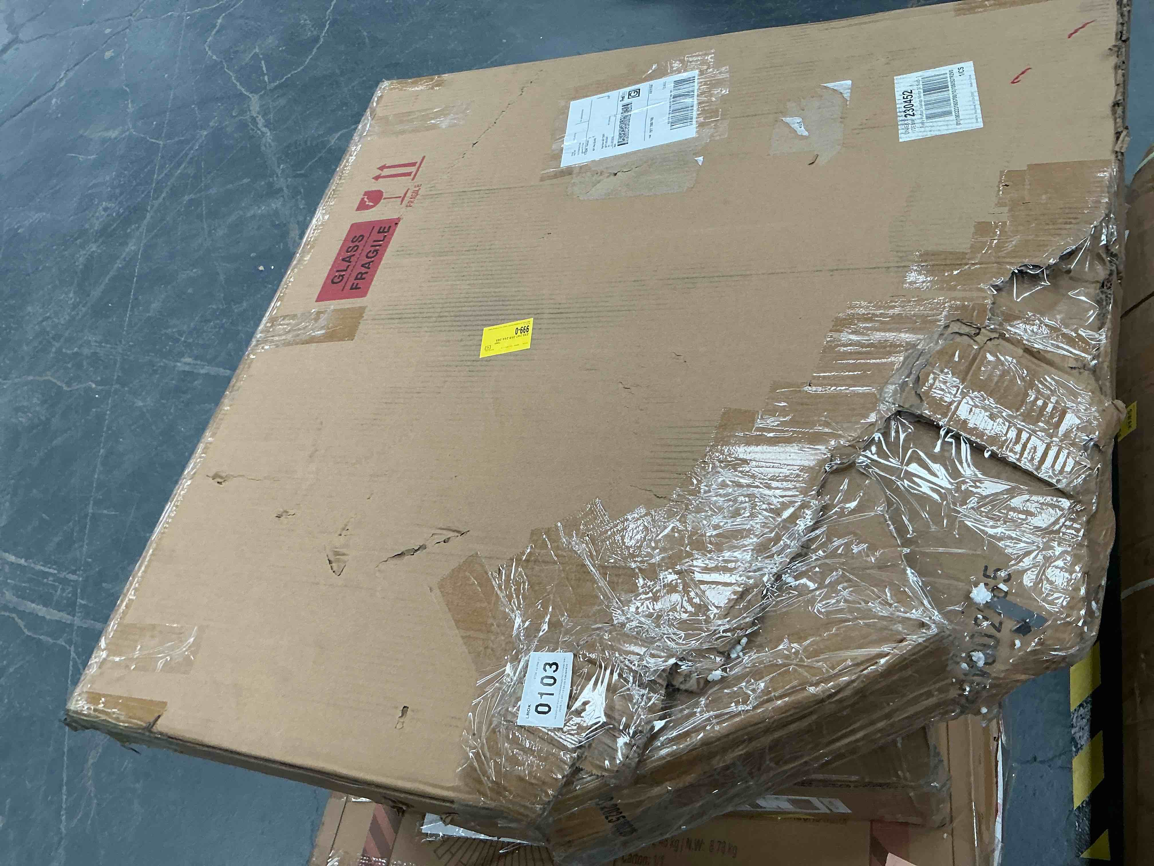 Scalloped Round Rattan Bathroom Mirror