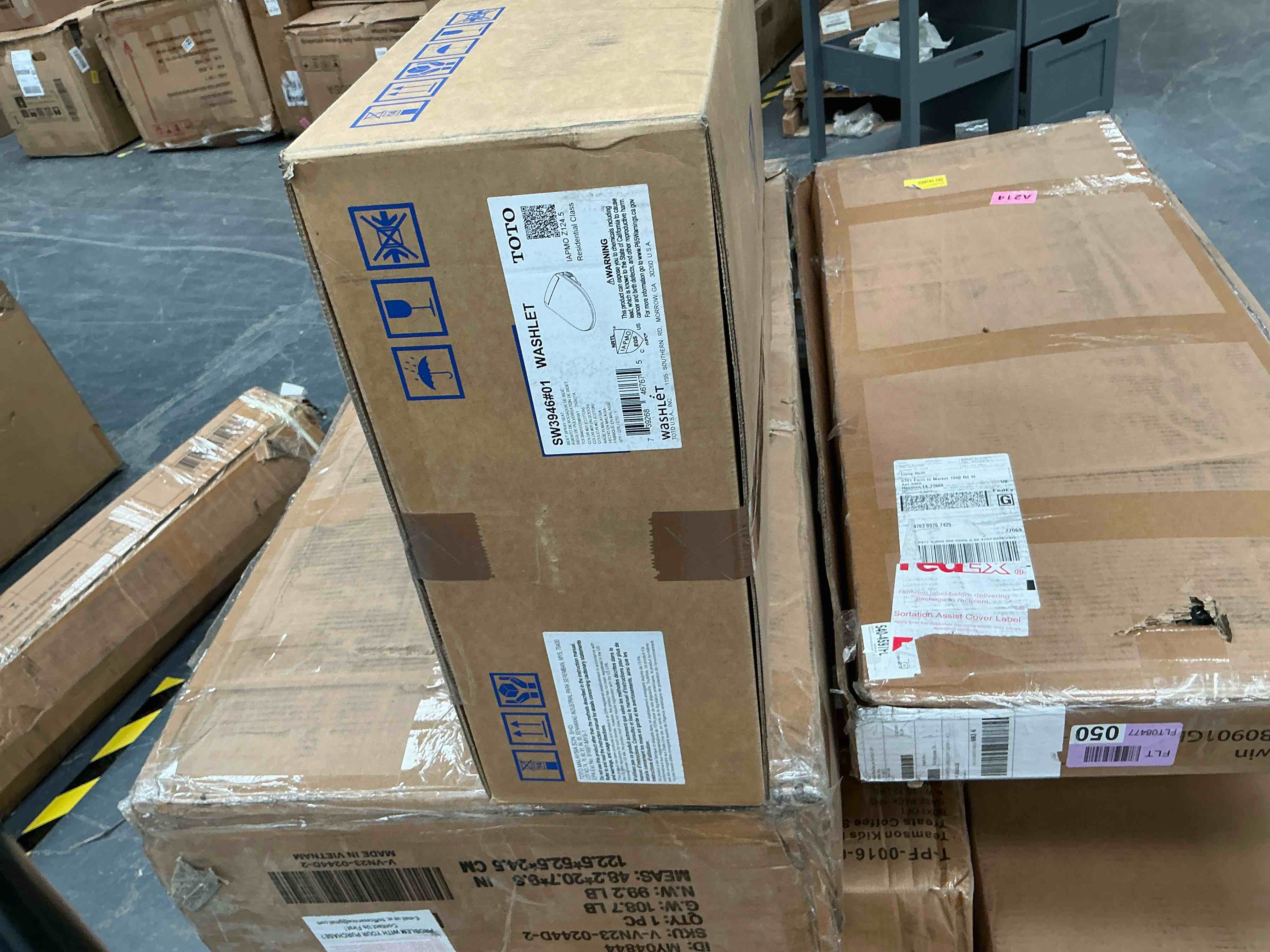 TOTOÂ® WASHLETÂ® KS6 Electronic Bidet Toilet Seat with Instantaneous Water Heating, PREMIST and EWATER+ Wand Cleaning, Elongated, Cotton White - SW3946#01