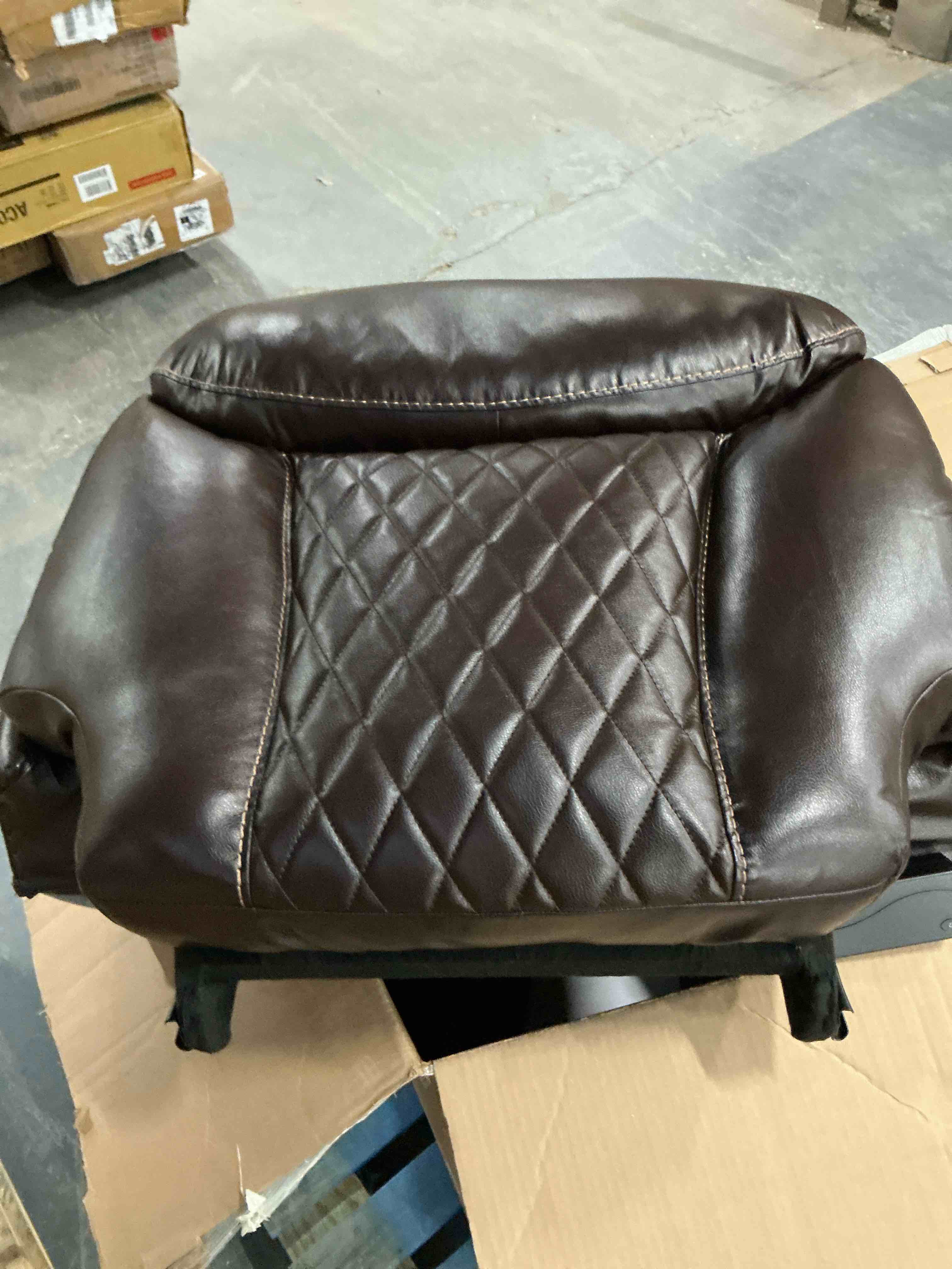 saneela 40" wide modern breathable leather power recliner with durable diamond stitching \u0026 usb