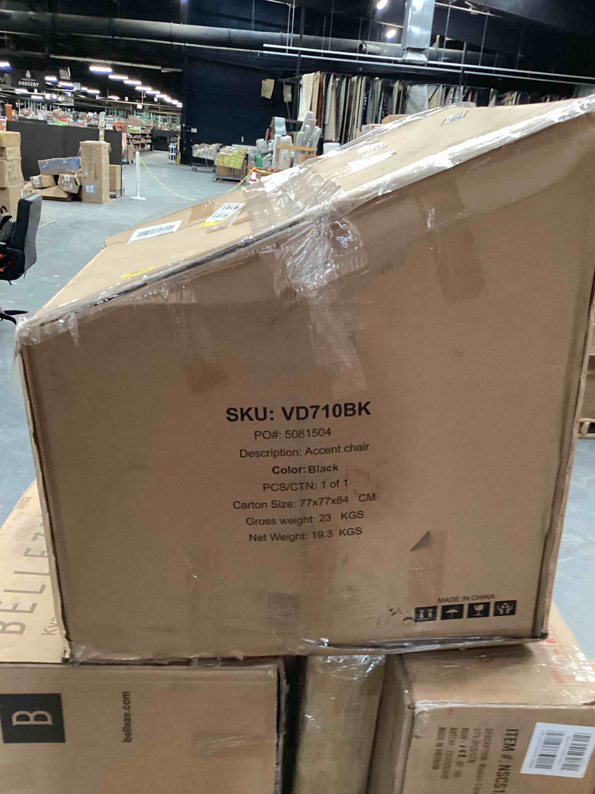 Kehr 29\u0027\u0027 Wide Tufted Velvet Swivel Barrel Chair