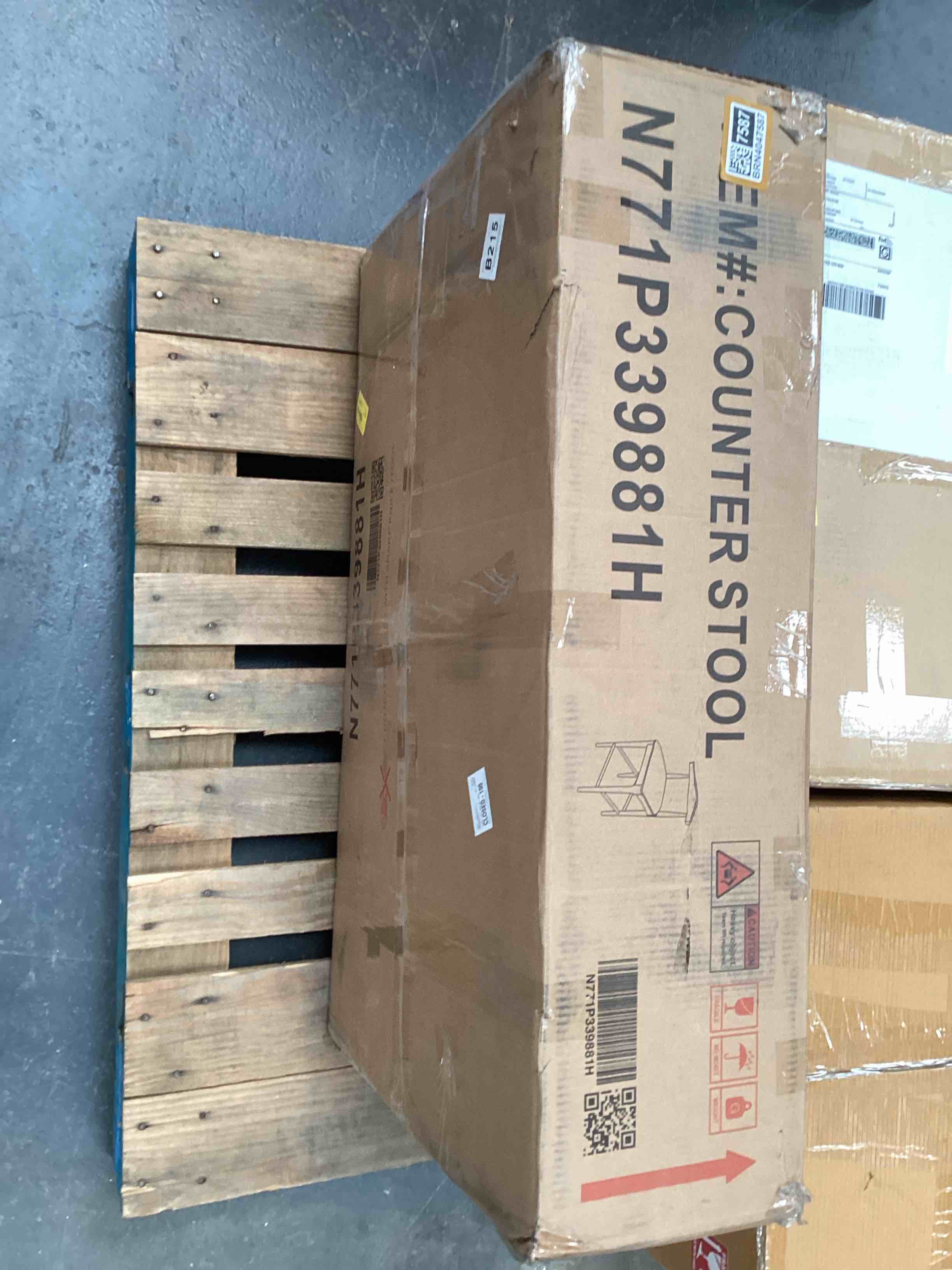 Condition photo showing Good Condition for Wood Frame Barstool