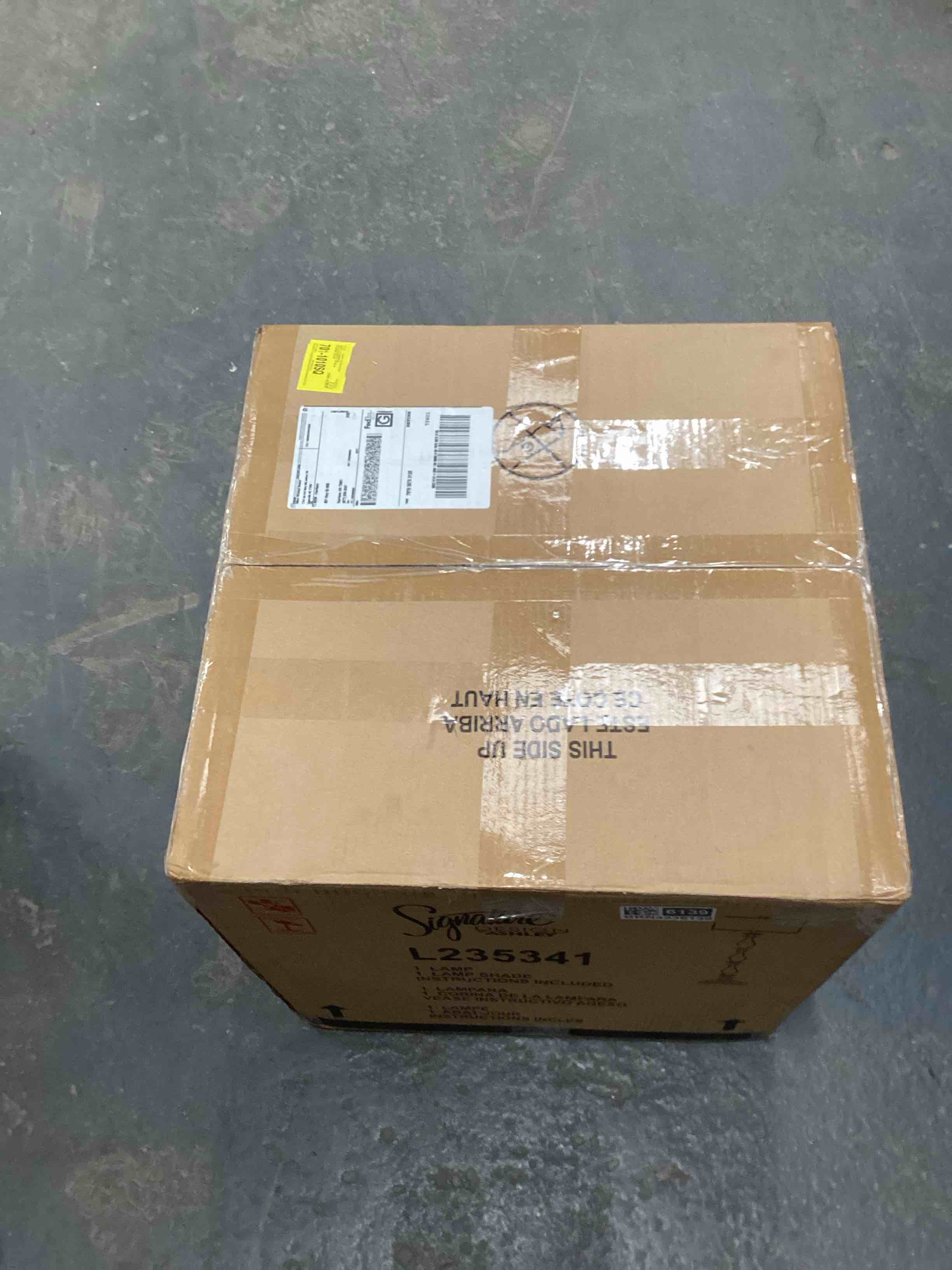 Condition photo showing Good Condition for Ogden 62" Traditional Floor Lamp