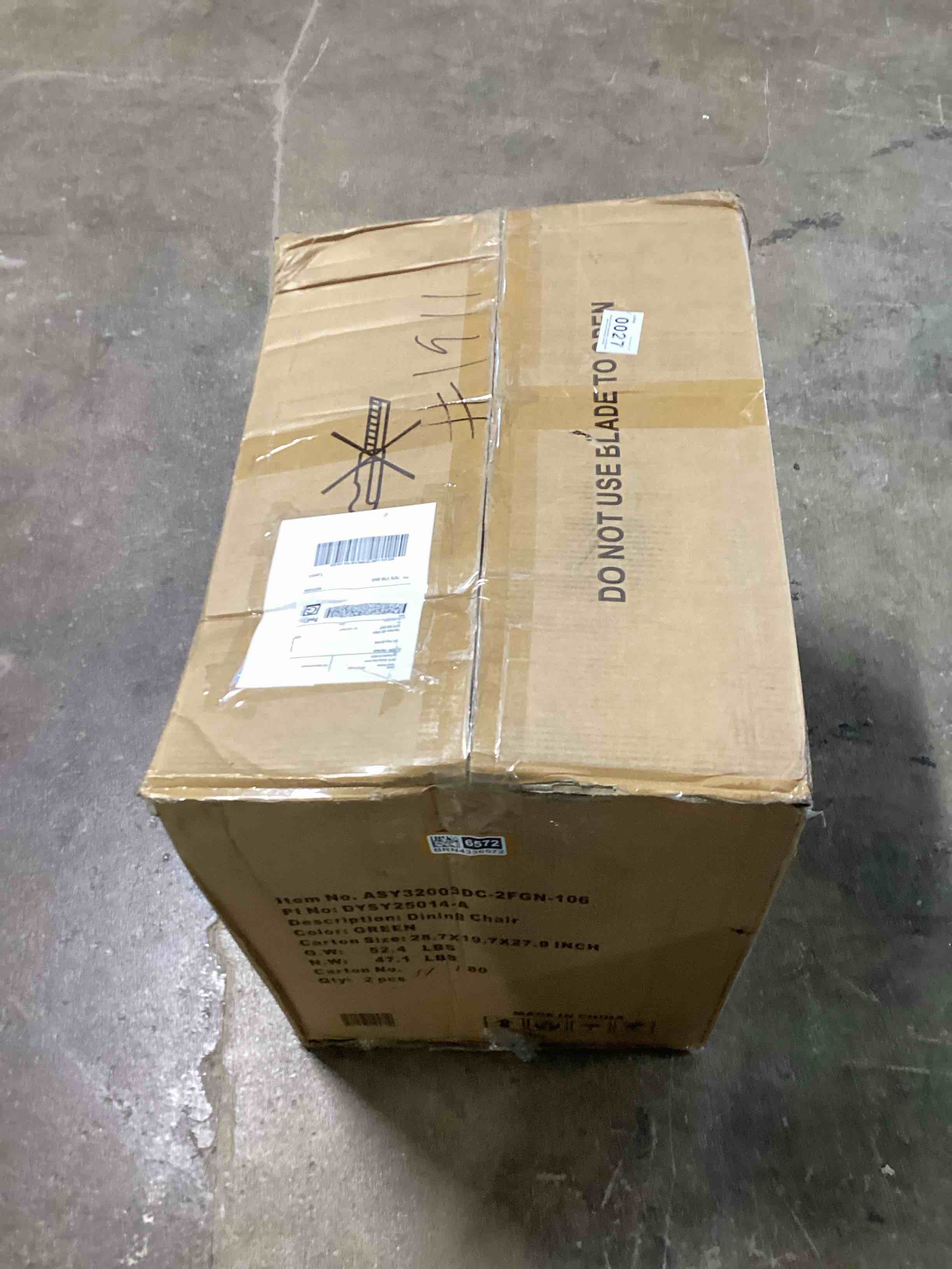 Modern Upholstered Barrel Dining Armchair With Backrest With Solid Wood Legs For Living Room/Dining Room