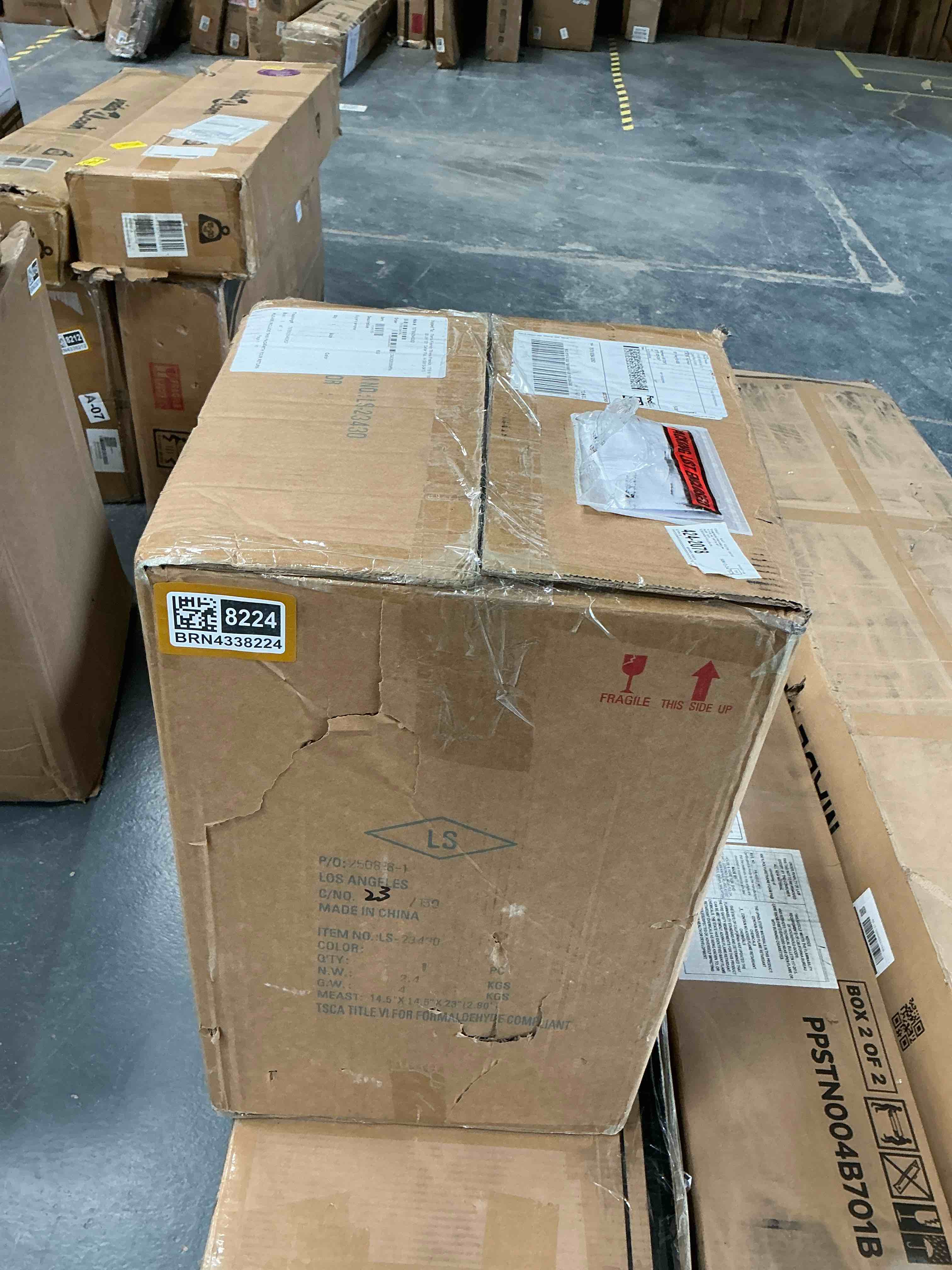 Condition photo showing Good Condition for (SOUNDS BROKEN)  TABLE LAMP