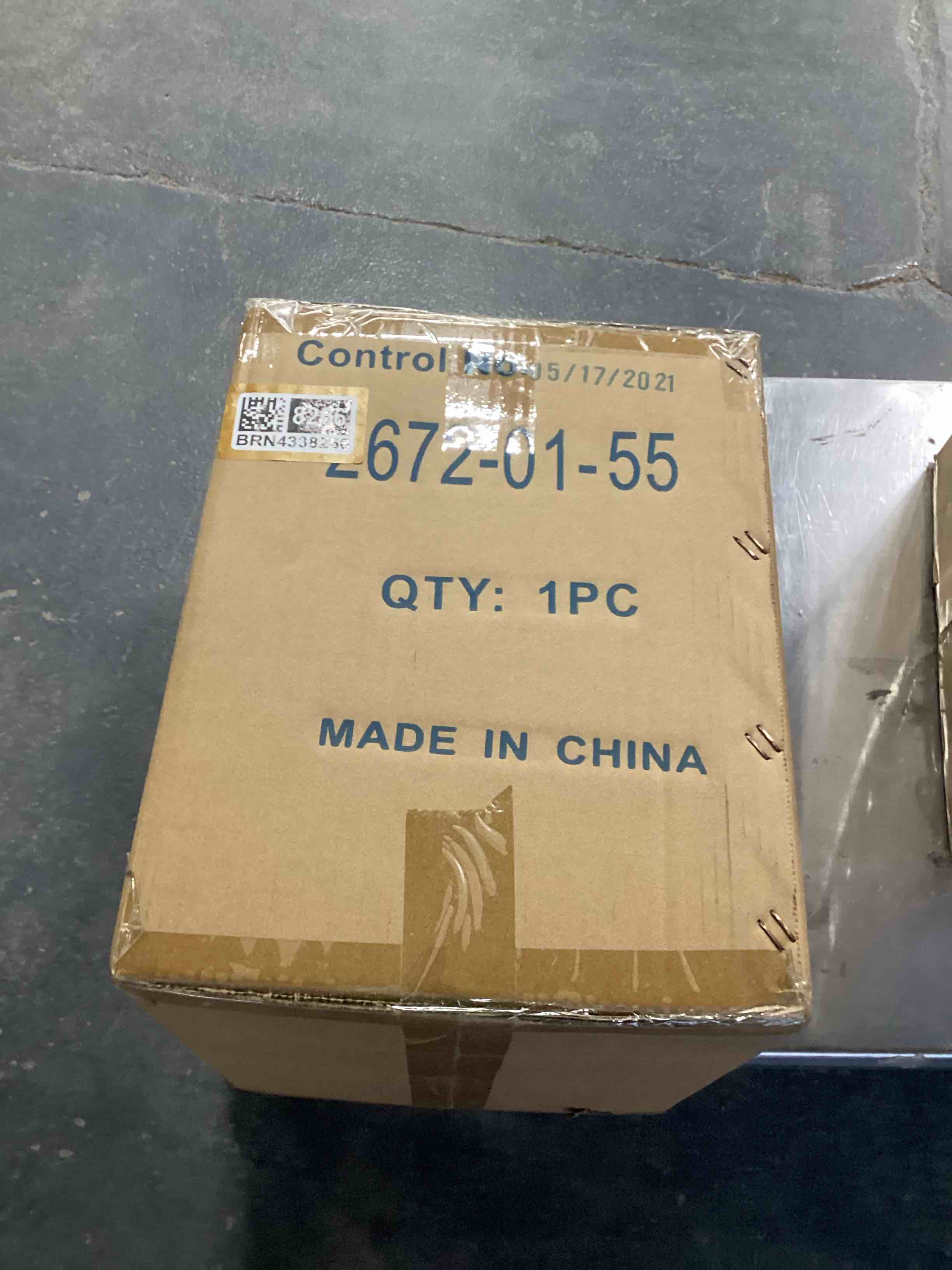 Condition photo showing Good Condition for Light Fixture/ Chandelier