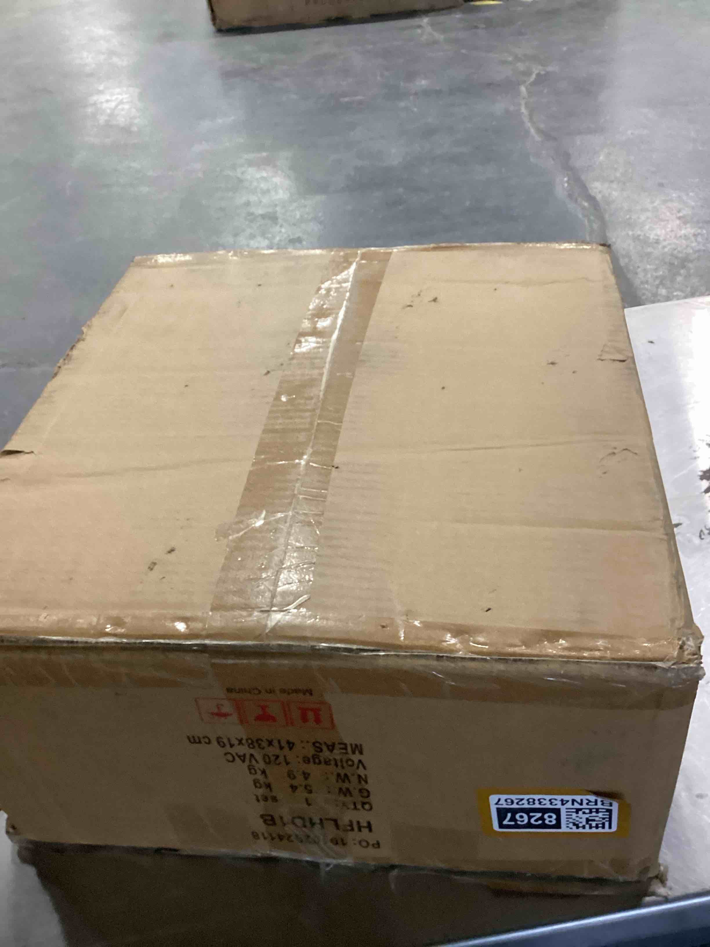 Condition photo showing Good Condition for HFLHD1B shelf floor lamp