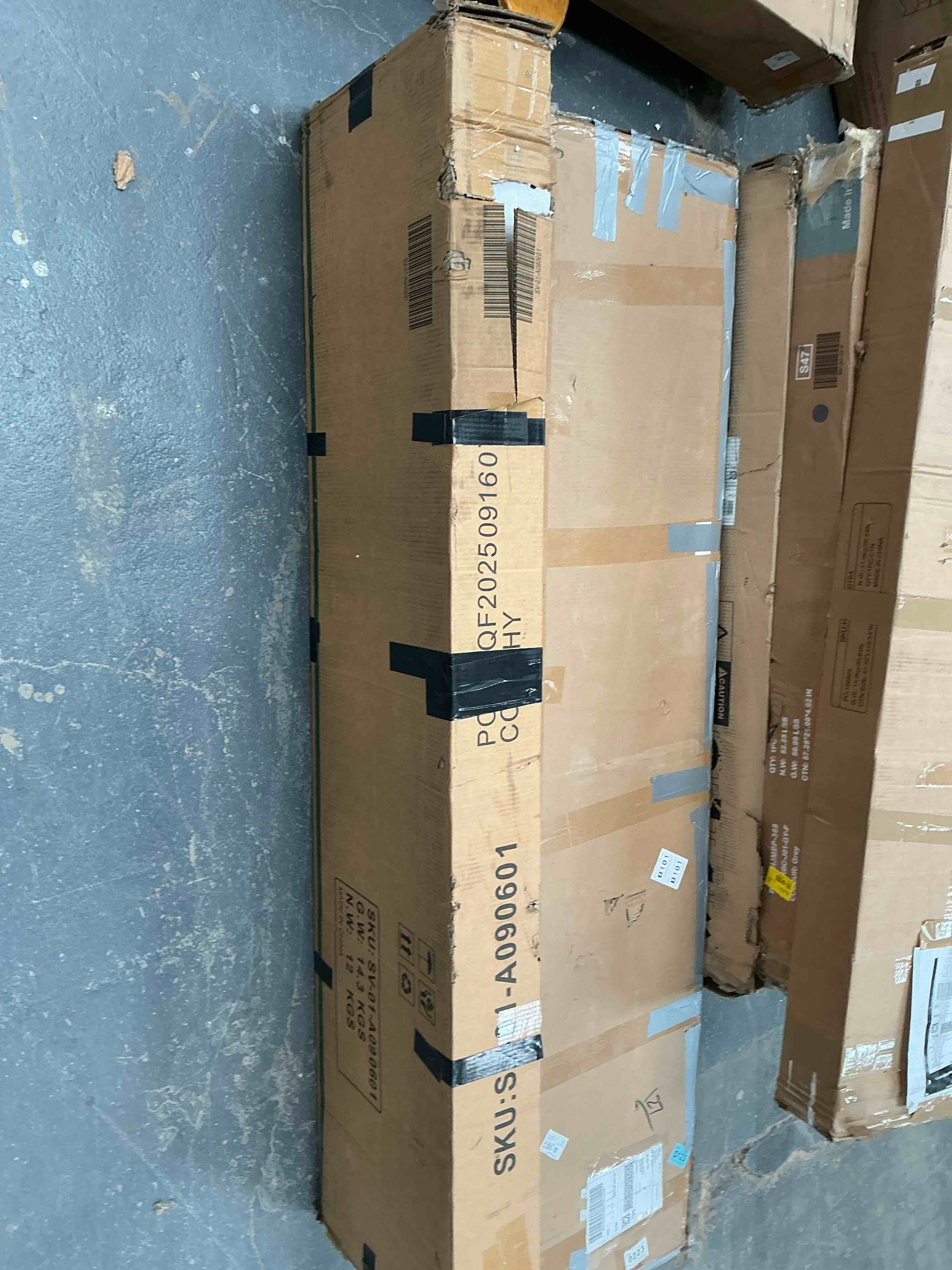 Condition photo showing Good Condition for  WHITE BOOKSHELF