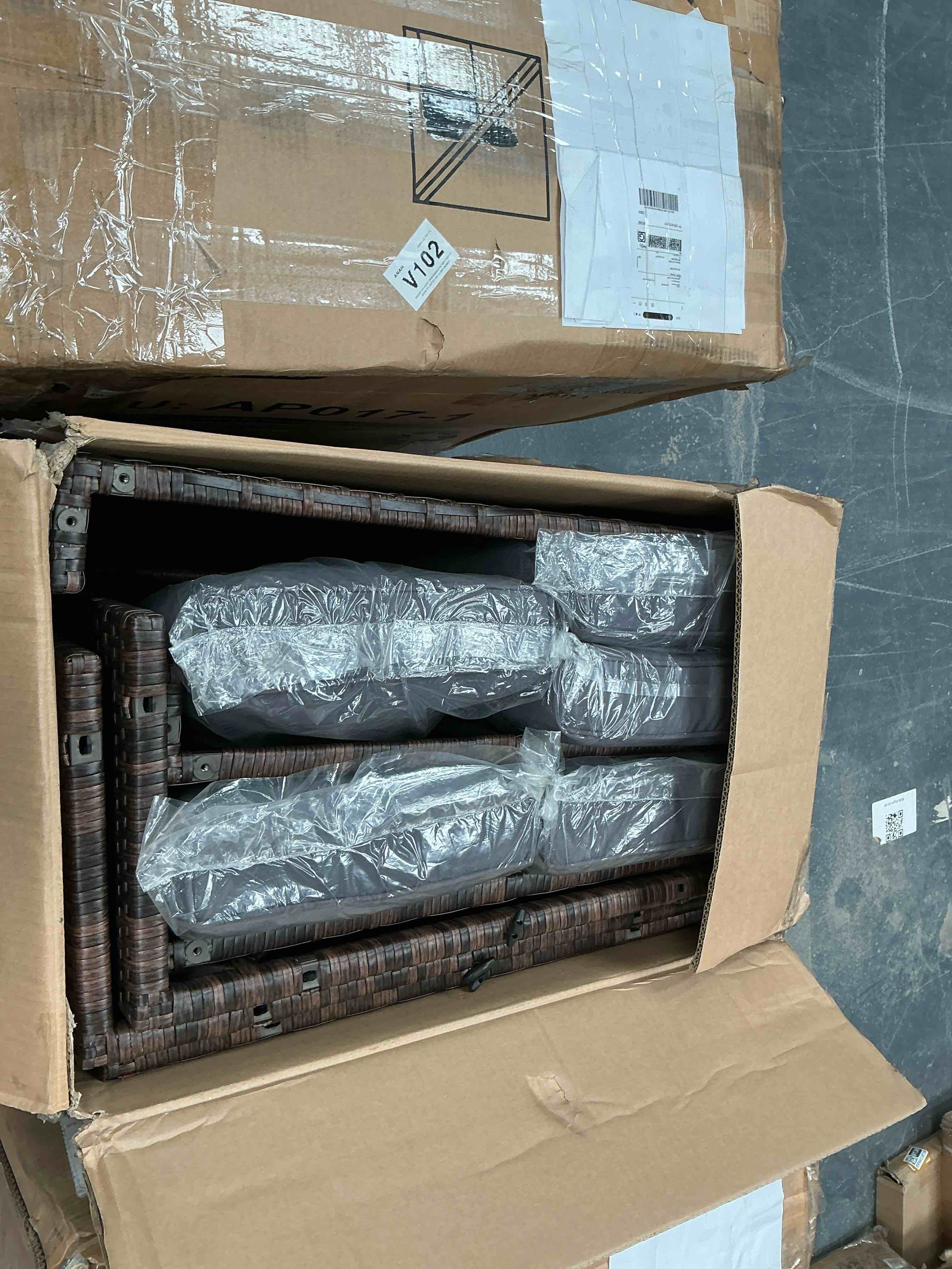 Condition photo showing Good Condition for PATIO FURNITURE SET(IS A COMPLETE SET)