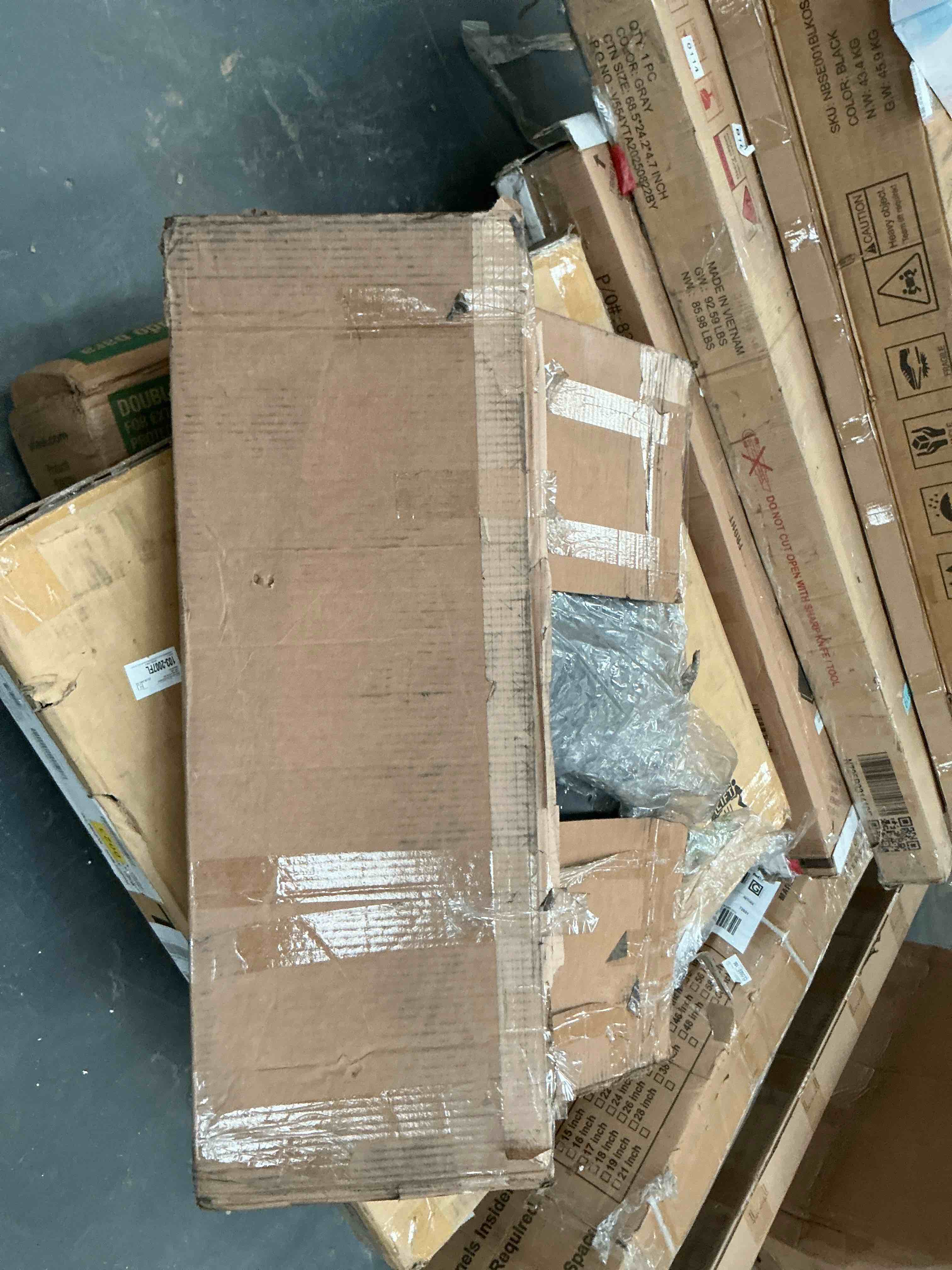 Condition photo showing Good Condition for TWO PACK DISPLAY CASE ONE GLASS IS BROKEN