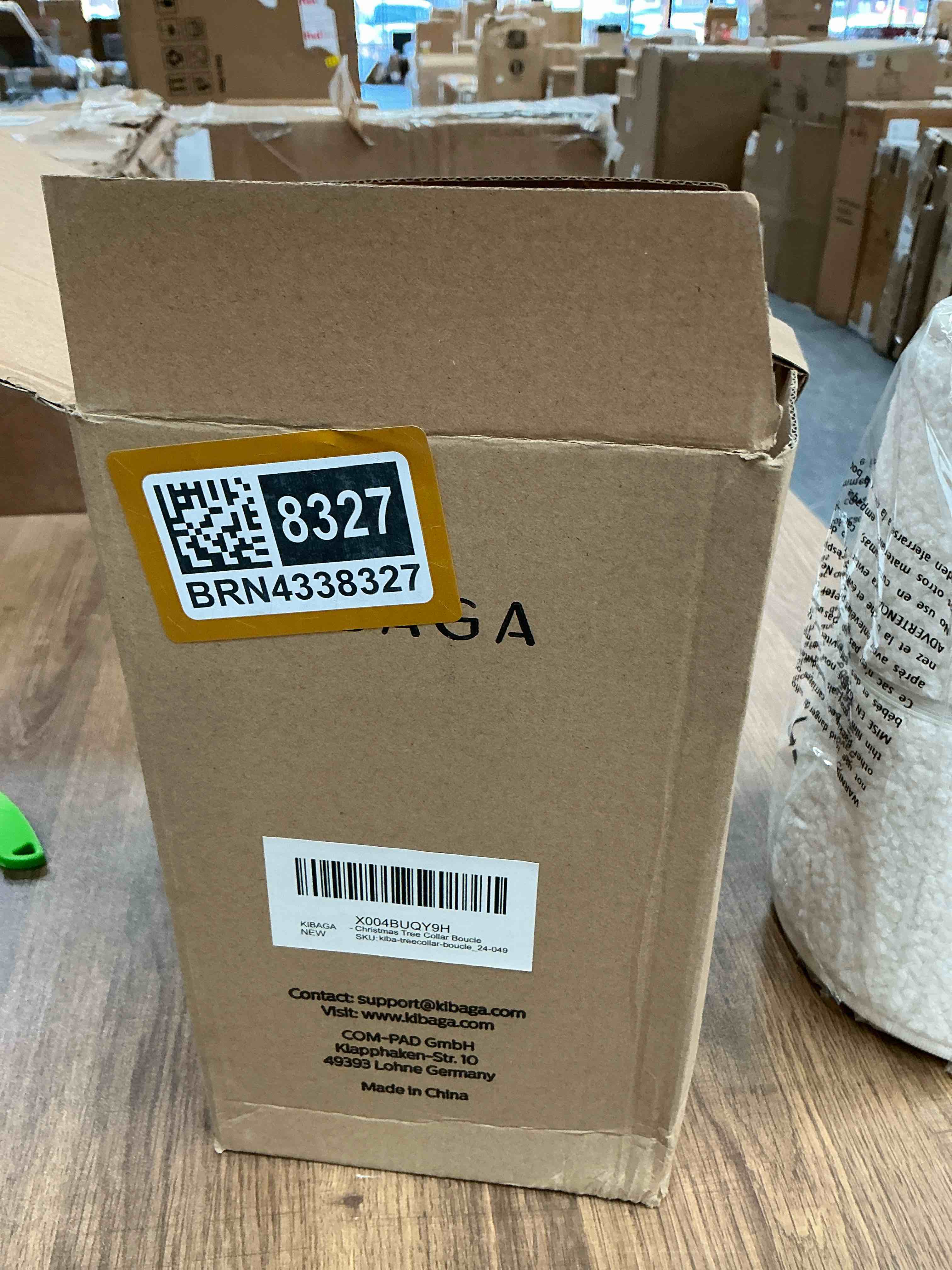 Condition photo showing Good Condition for BOUCLE CHRISTMAS TREE COLLAR