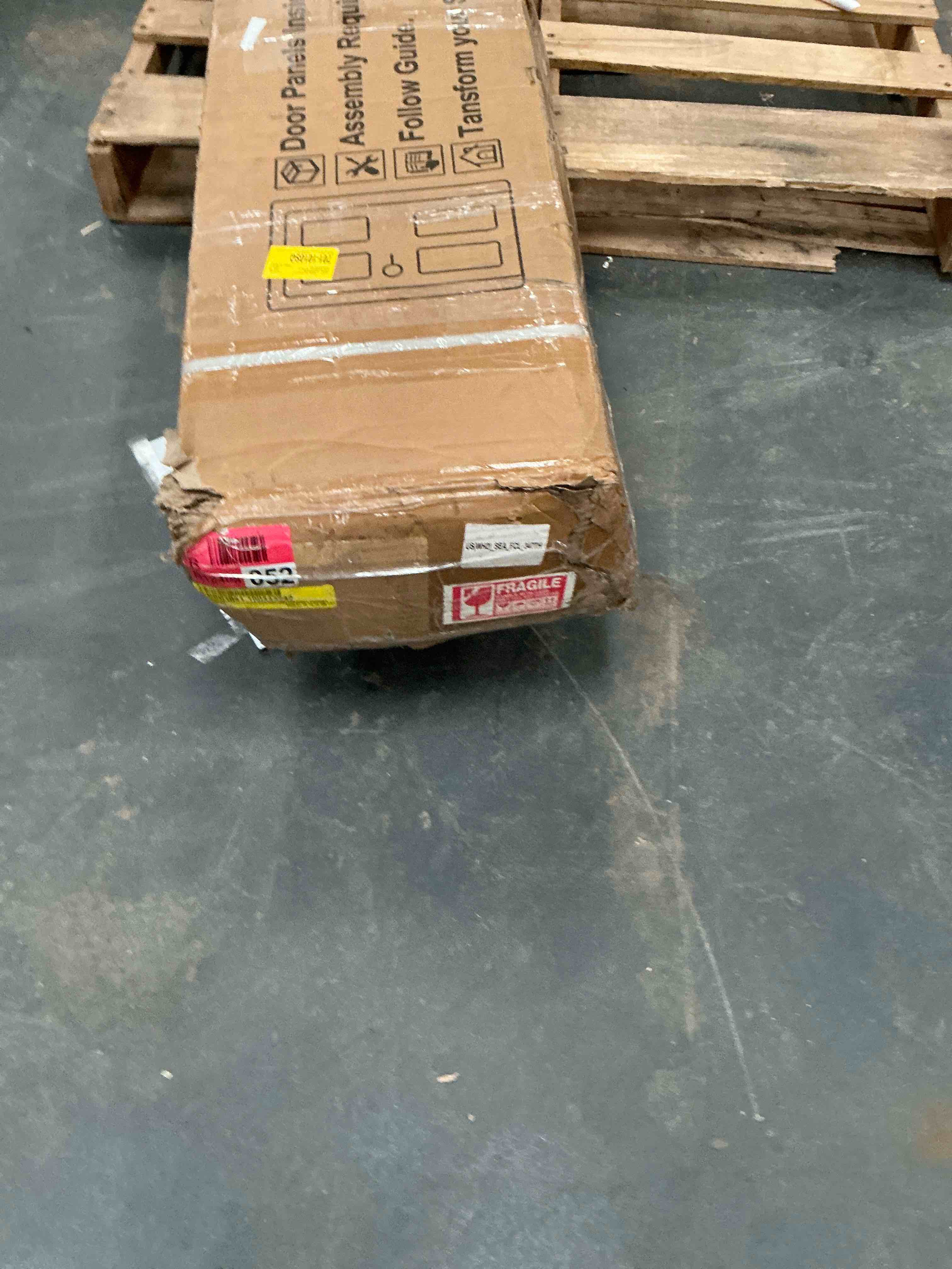 Condition photo showing Good Condition for 32 INCH DOOR PANELS