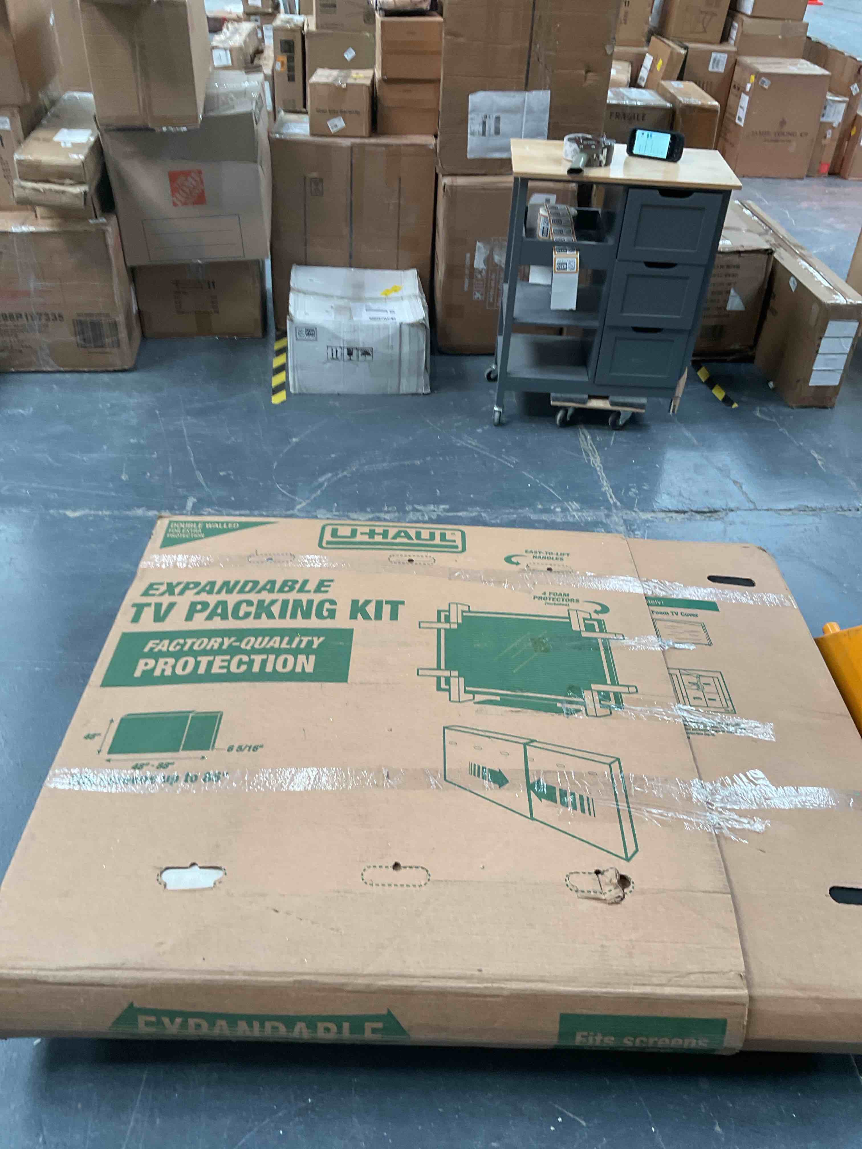 INCOMPLETE PIECES TO A CREAM COLORED CHAIR/COUCH