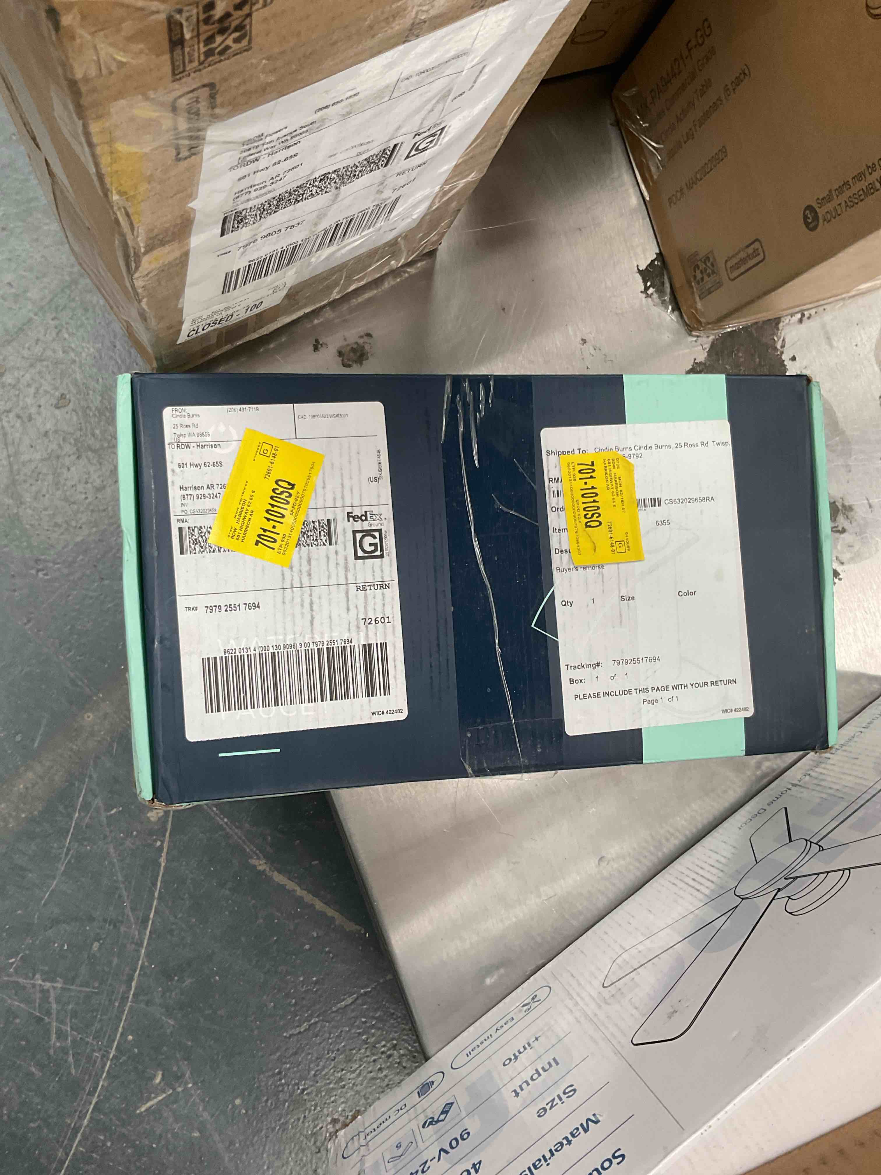 Condition photo showing Good Condition for Single Hole Bathroom Faucet with Drain Assembly