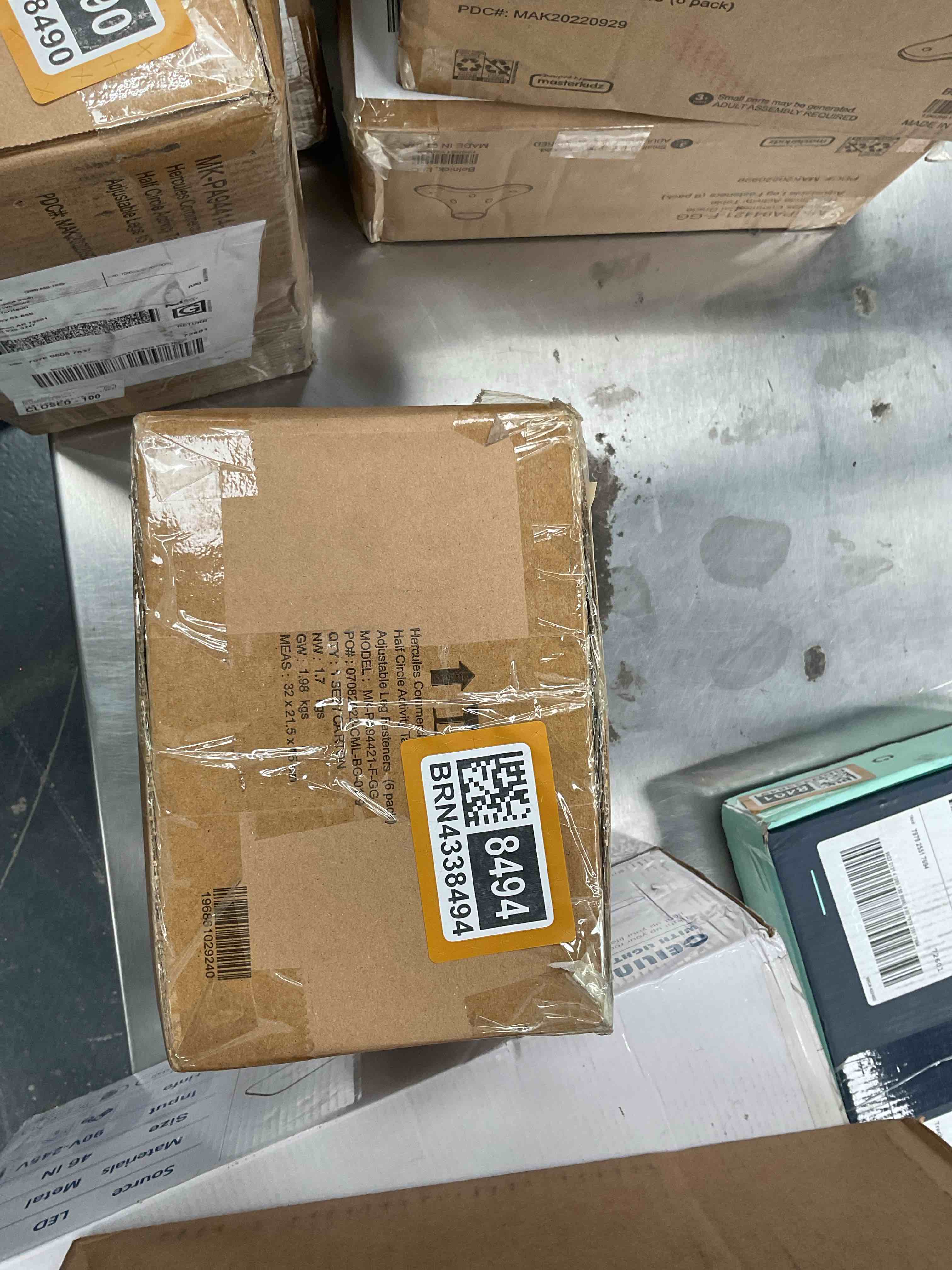 Condition photo showing Good Condition for HERCULES COMMERCIAL GRADE HALF CIRCLE ACTIVITY TABLE ADJUSTABLE LEG FASTENERS