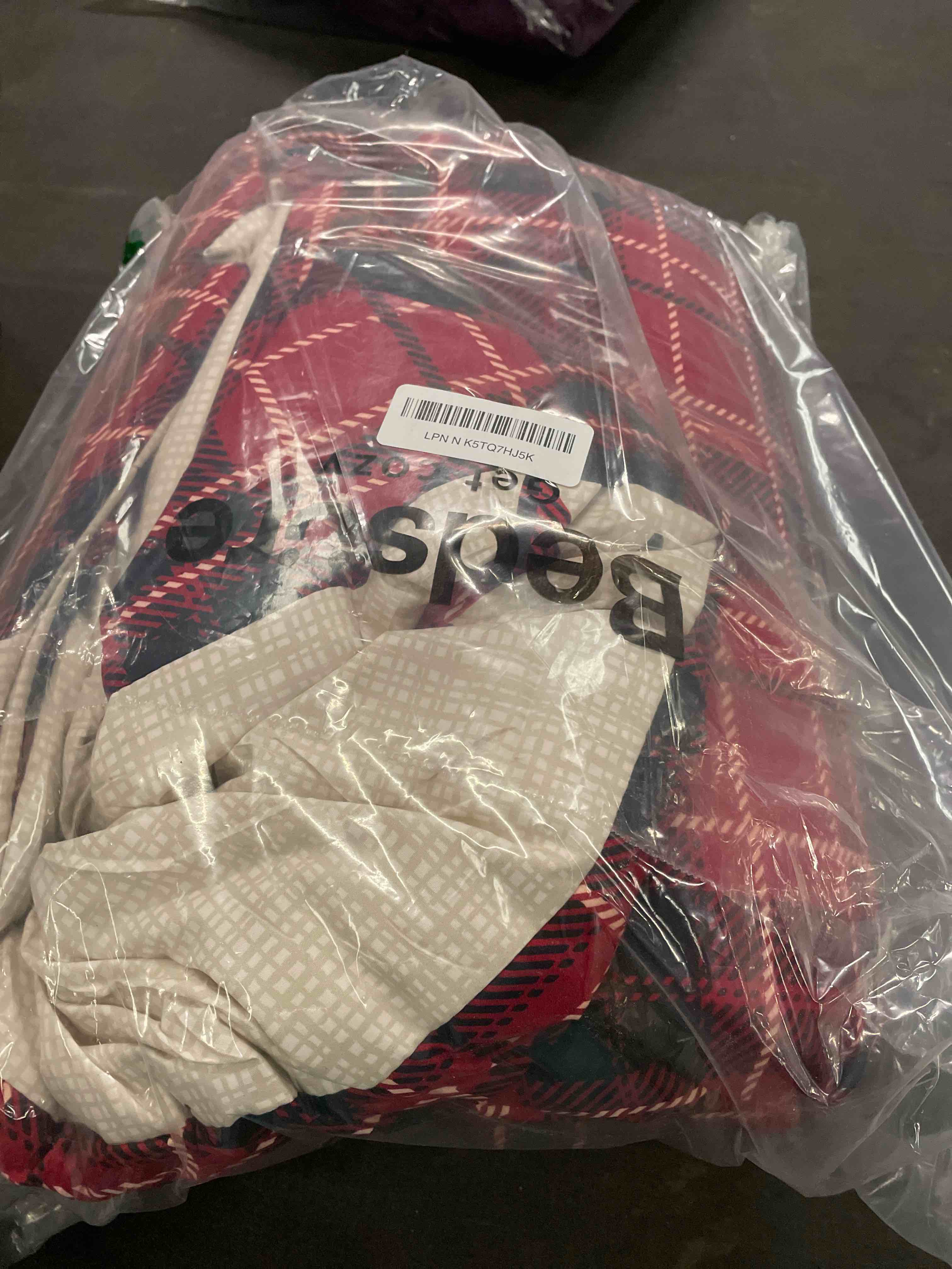 Bedsure Christmas Comforter Set King - Christmas Bed Set with Reindeer, Soft Bedding for Holiday, 3 Pieces, 1 Reversible Buffalo Check Printed Comforter and 2 Pillow Shams King 01 - Red Reindeer