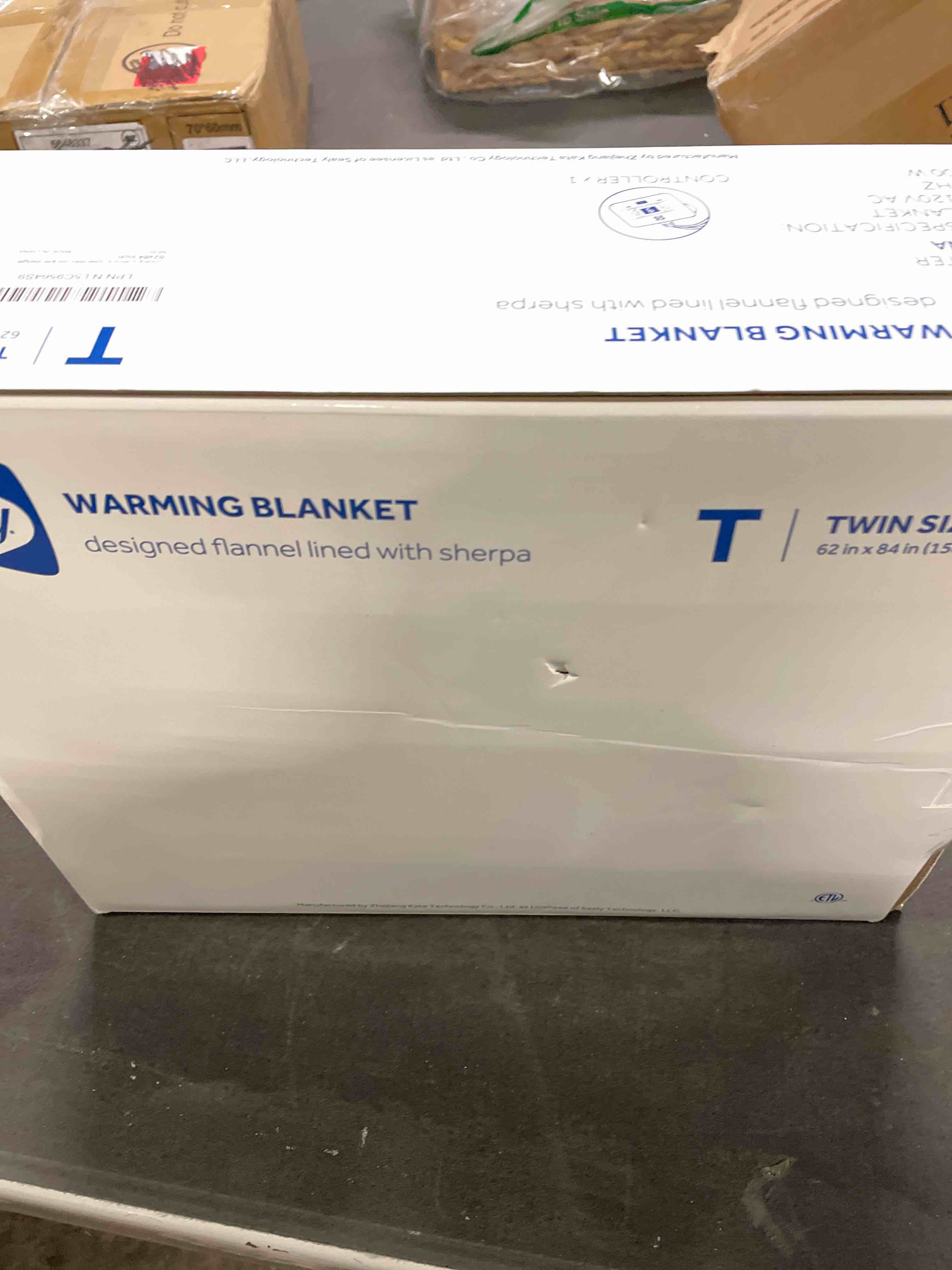 Condition photo showing Good Condition for Sealy Electric Blanket Twin Size, Soft Ribbed Flannel to Sherpa Reversible Heated Blanket with 10 Heat Settings & 1 to 12 Hours Auto-Off Overheat Protection Machine Washable, 62"x84" Beige Beige Twin Size 62" x 84"