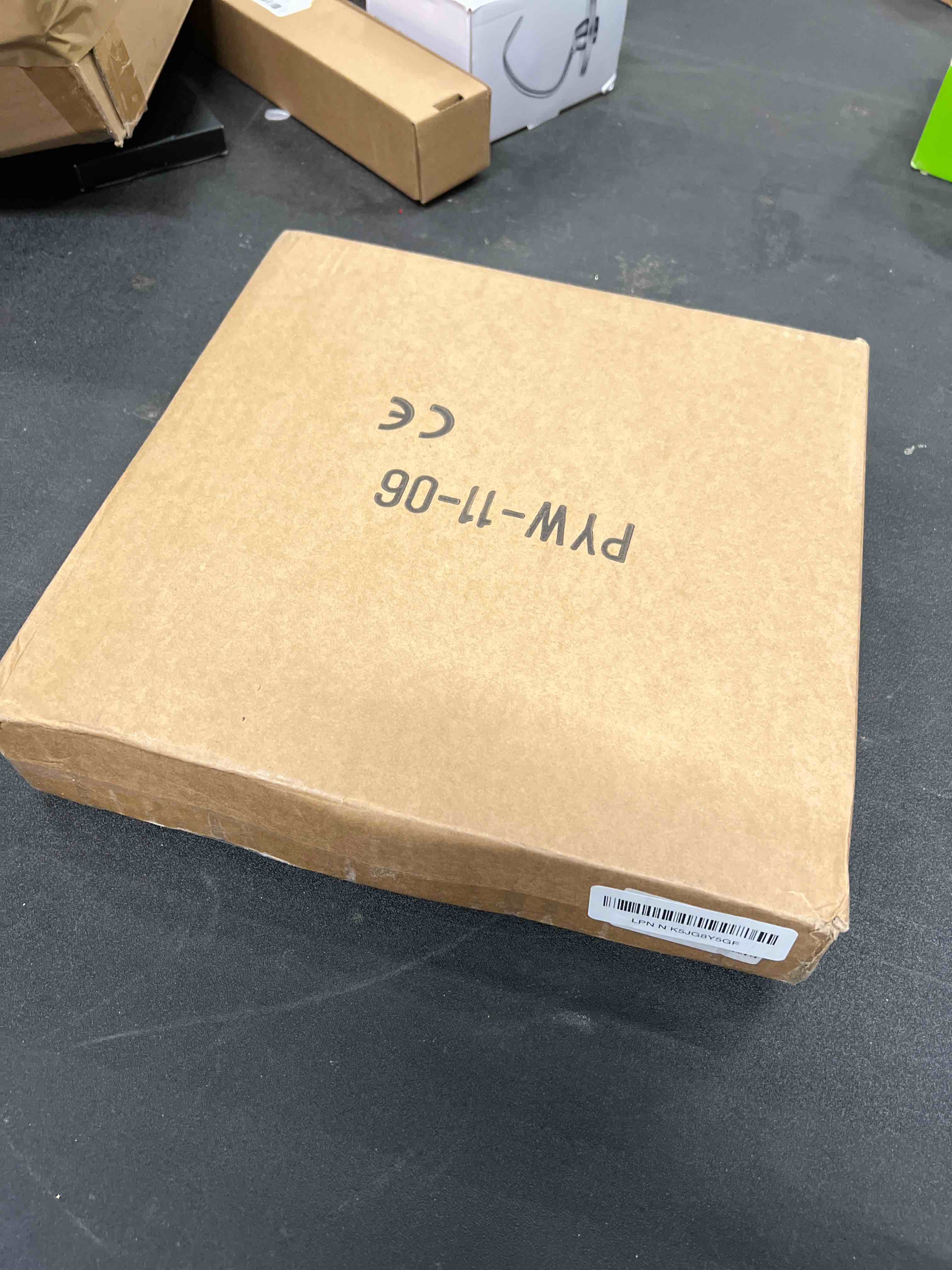 Condition photo showing Good Condition for 11 Inch White Melamine Plates Wide Side Flat Bottom Deep Round Dinner Plates Salad and Dessert Plates Lightweight Durable and Easy to Clean,Non Ceramic Disc Pad Set of 6,PYW-11-06 11inches