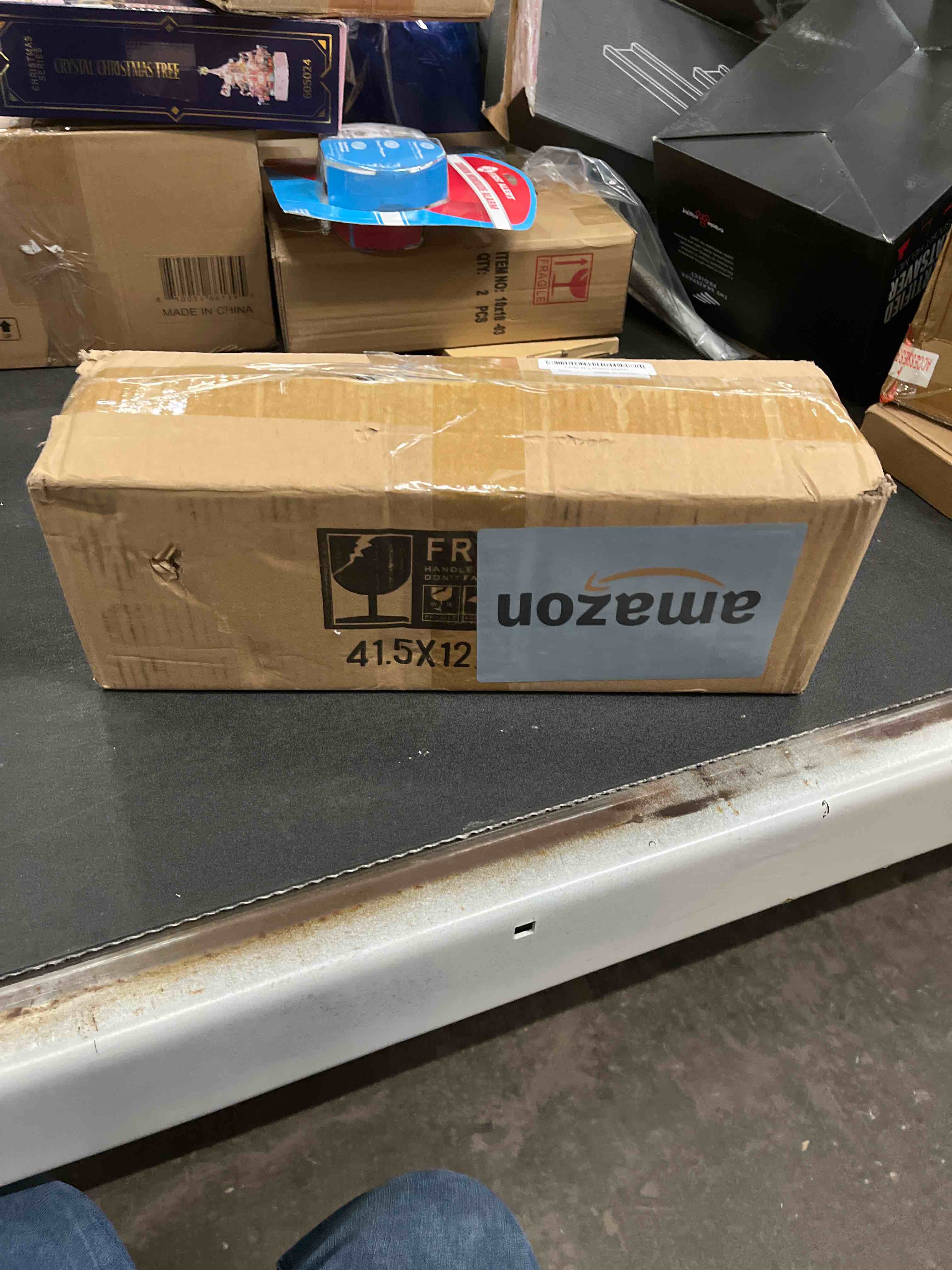https://s3.amazonaws.com/lotting-images-prod/RustDustWanderlust/BRN4346060_1769104935288.jpeg