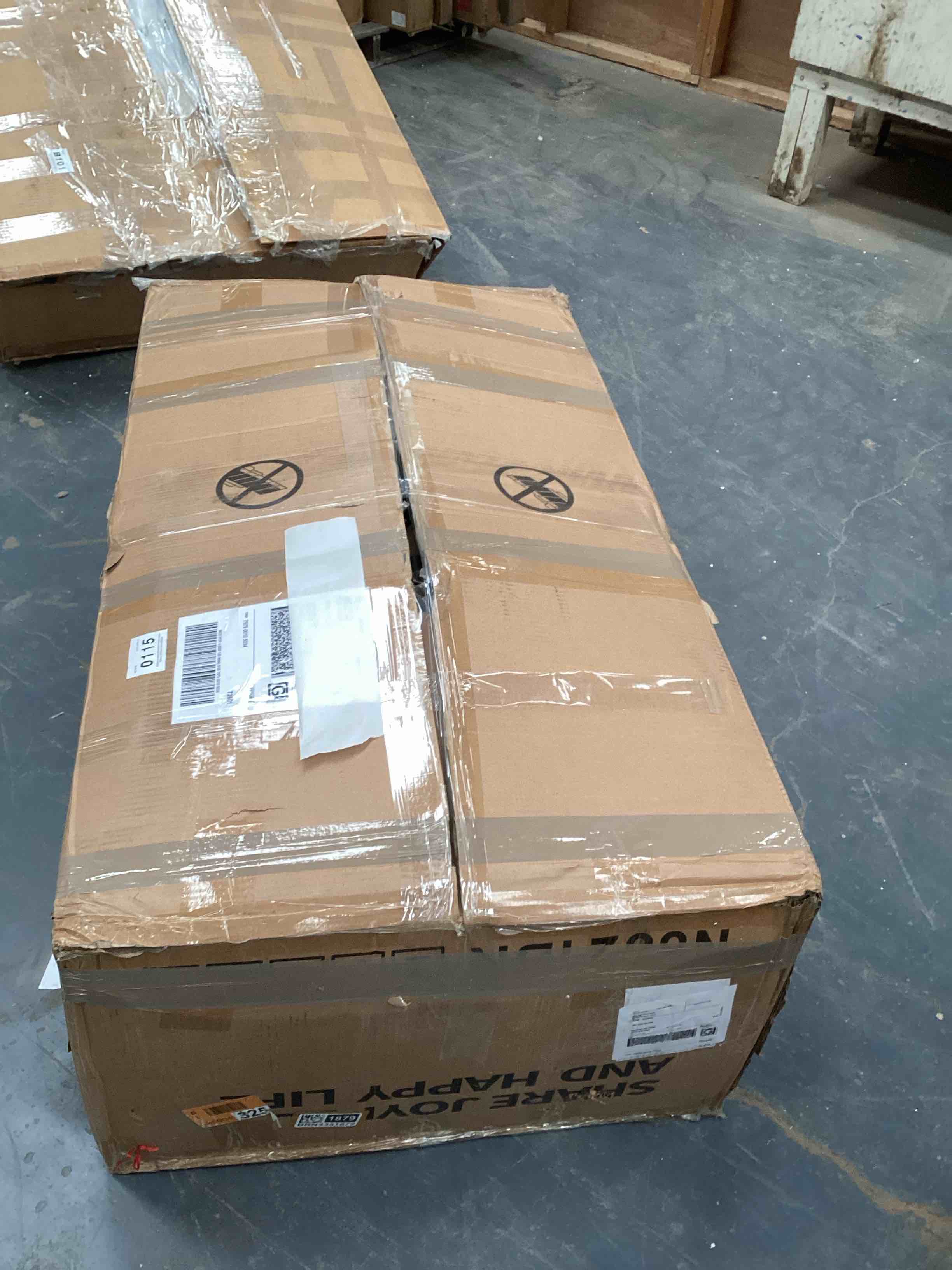 Condition photo showing Good Condition for Outdoor Chairs with Swivel Base