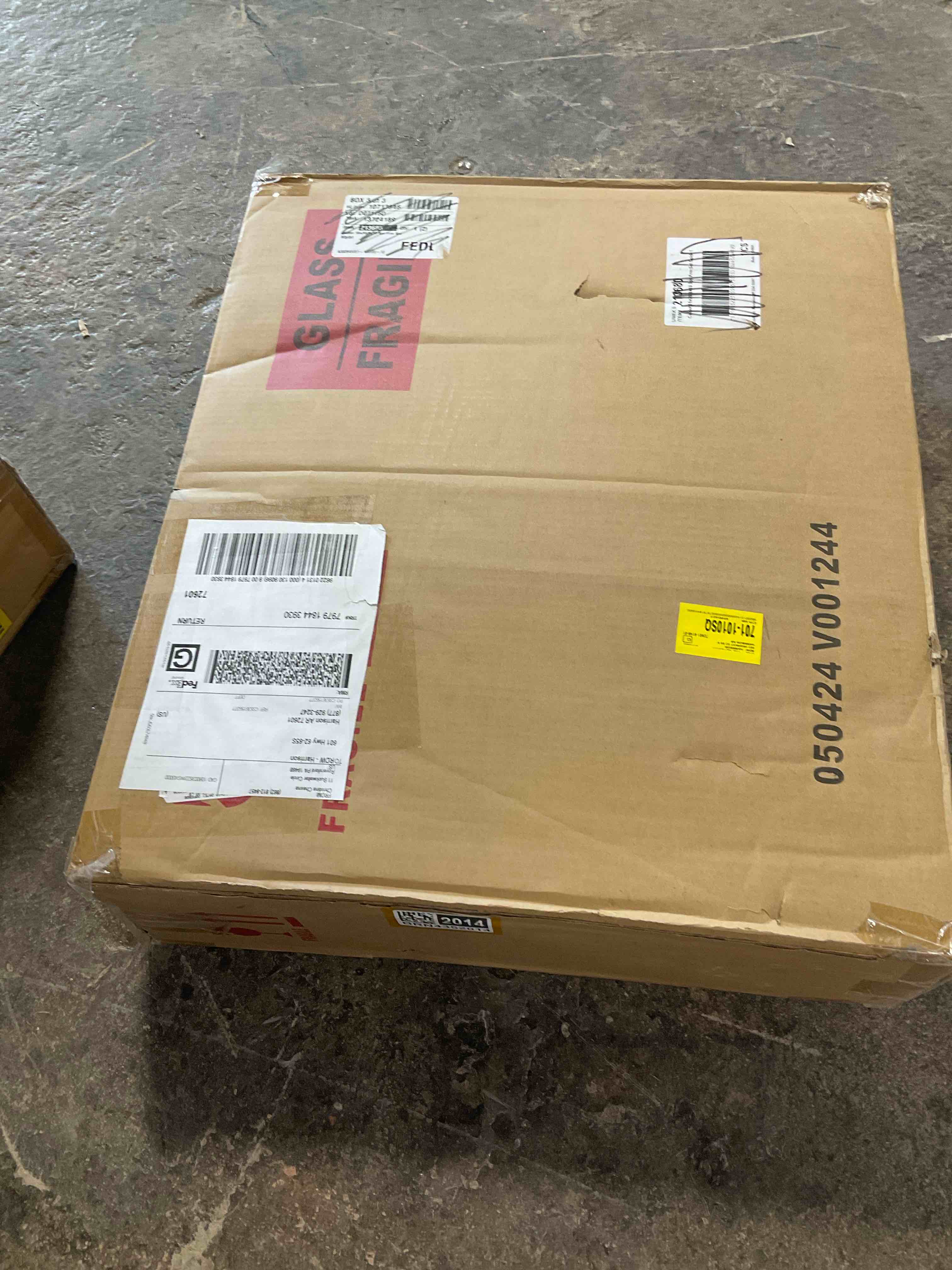 Condition photo showing Good Condition for Baislee 3 Piece Matte Plastic Single Picture Frame Set