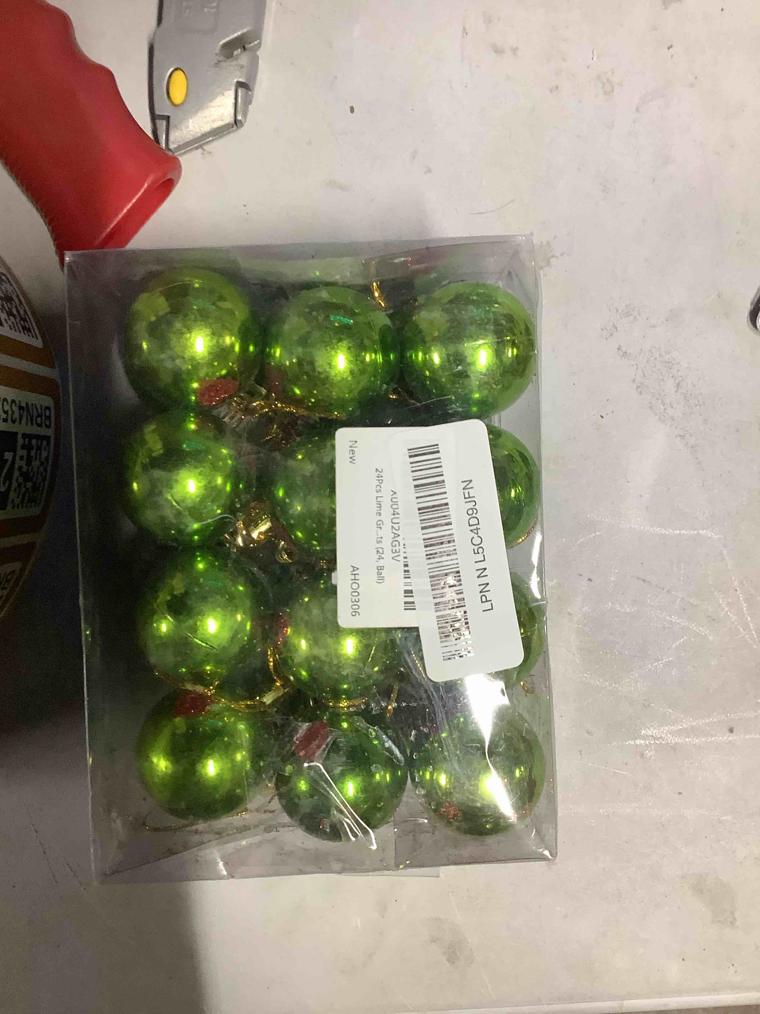 Condition photo showing Good Condition for Christmas balls