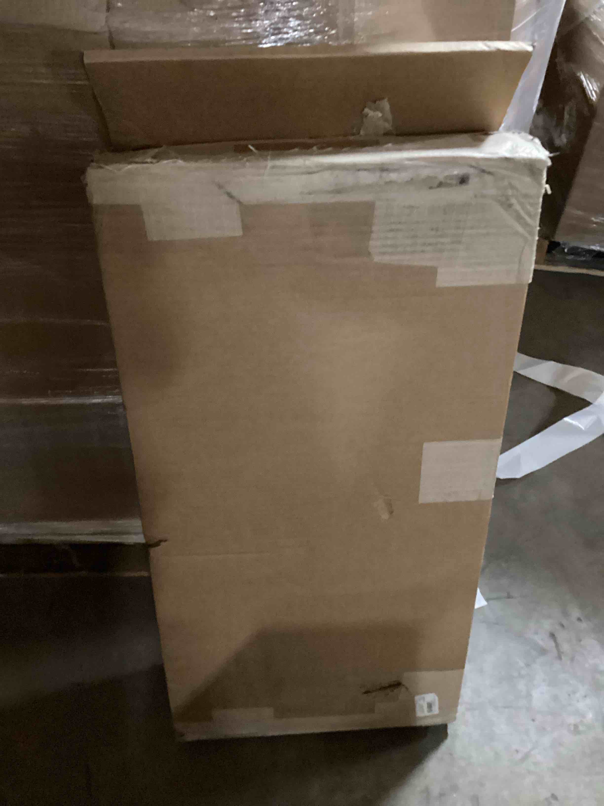 Condition photo showing Good Condition for white desk wood