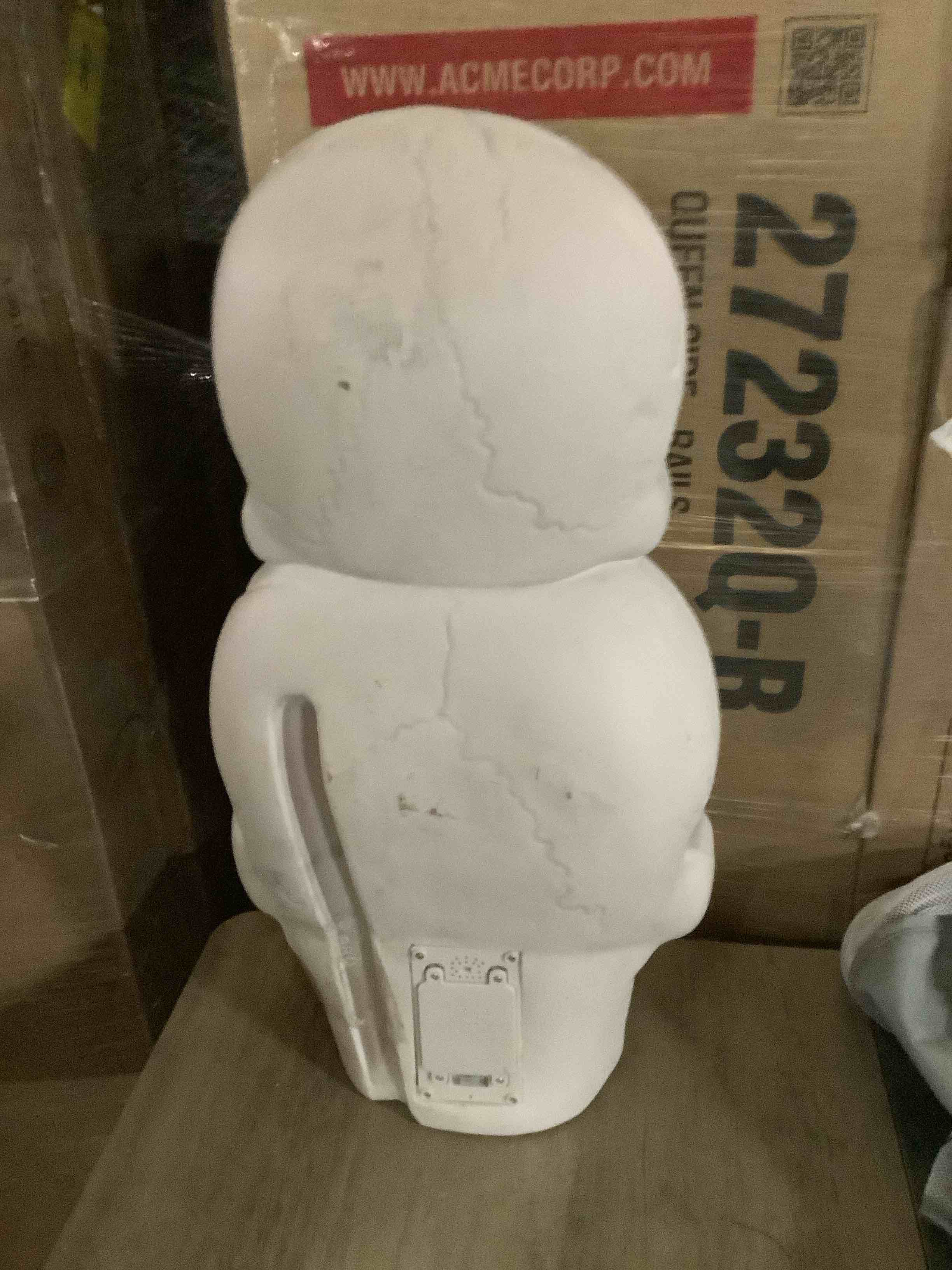 Condition photo showing Good Condition for Halloween plastic stacked skulls