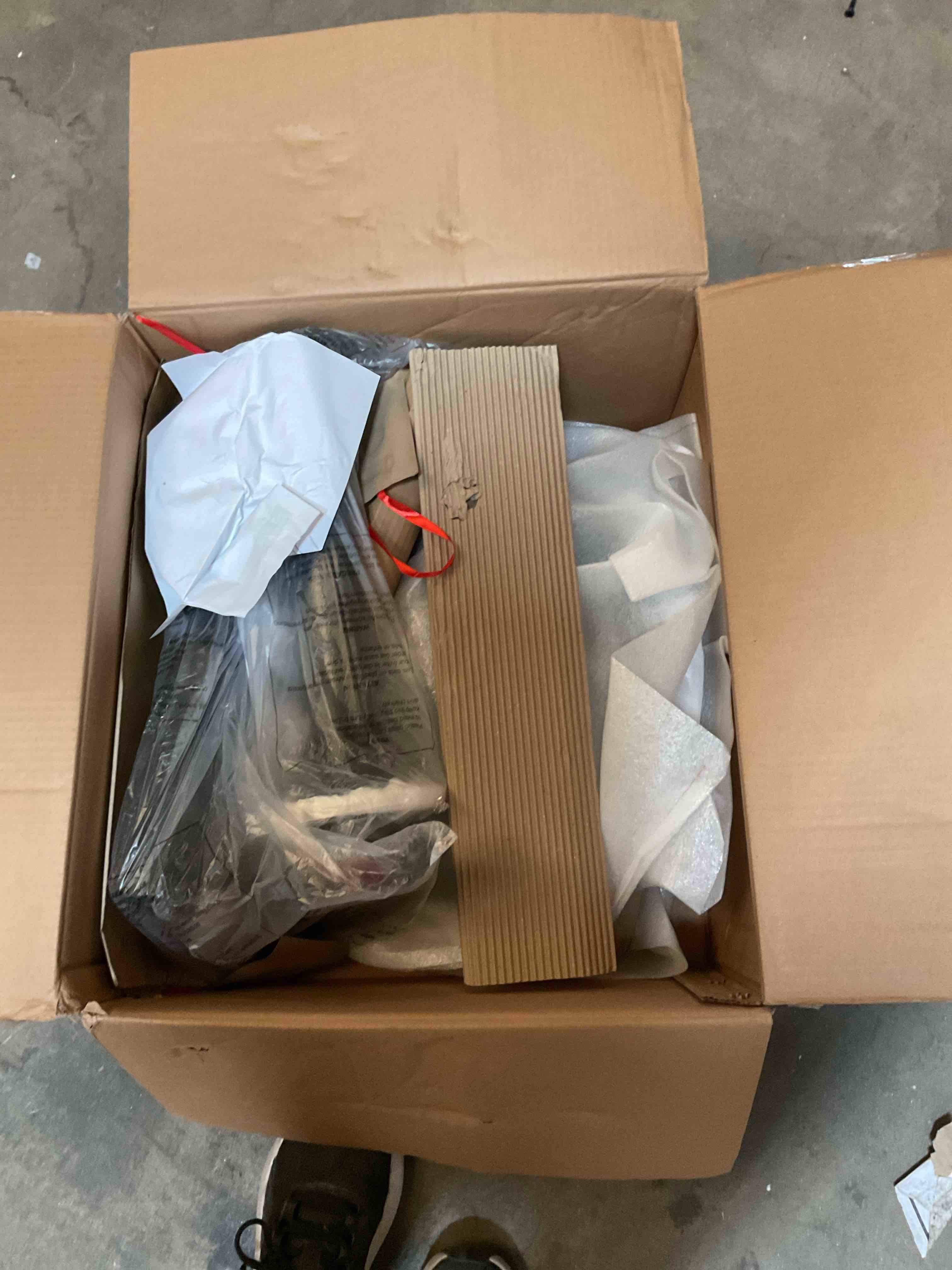 Condition photo showing Good Condition for Adjustable Rounded T Barstool Base