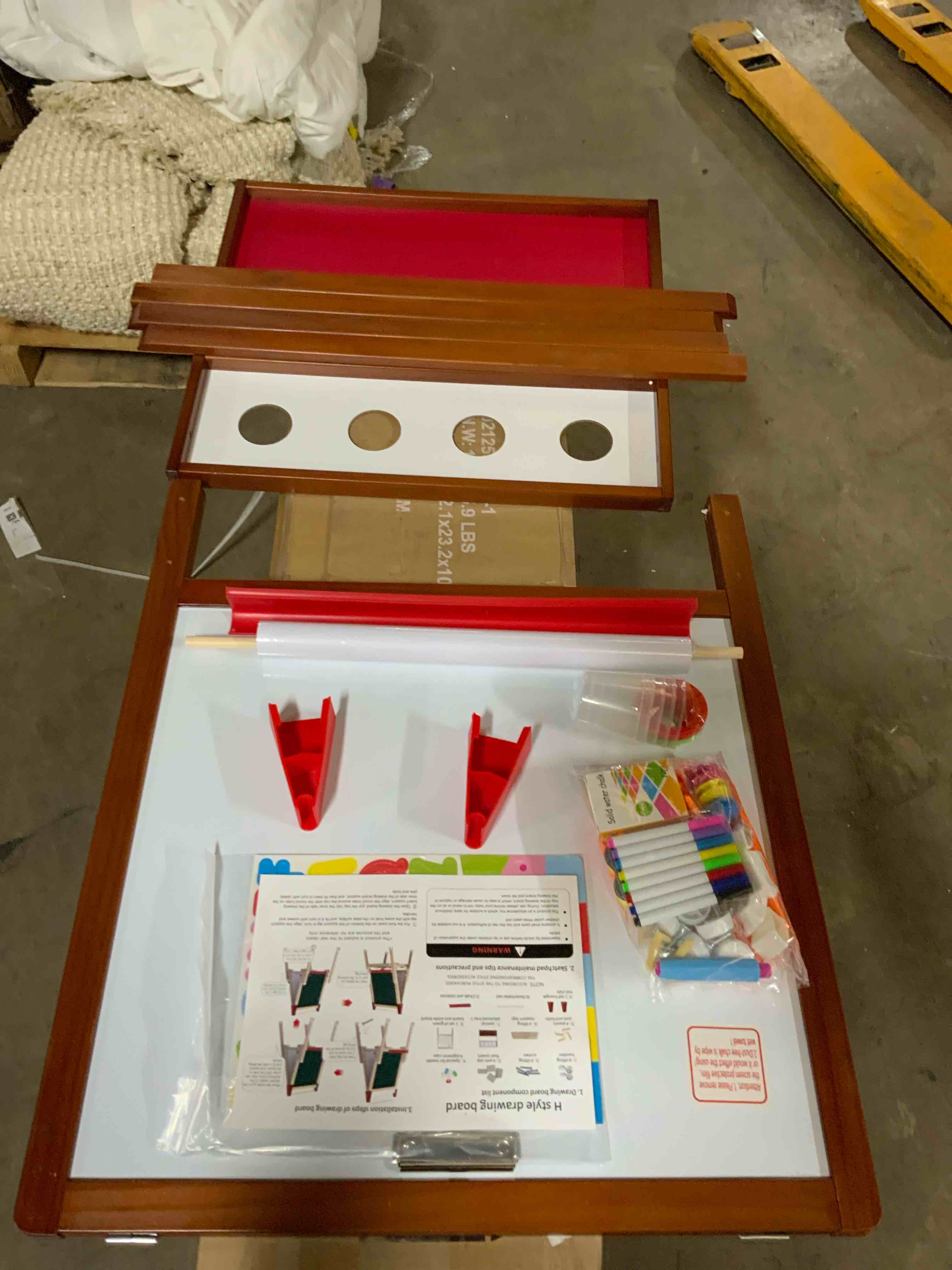 Condition photo showing Good Condition for Kids Education Easel 