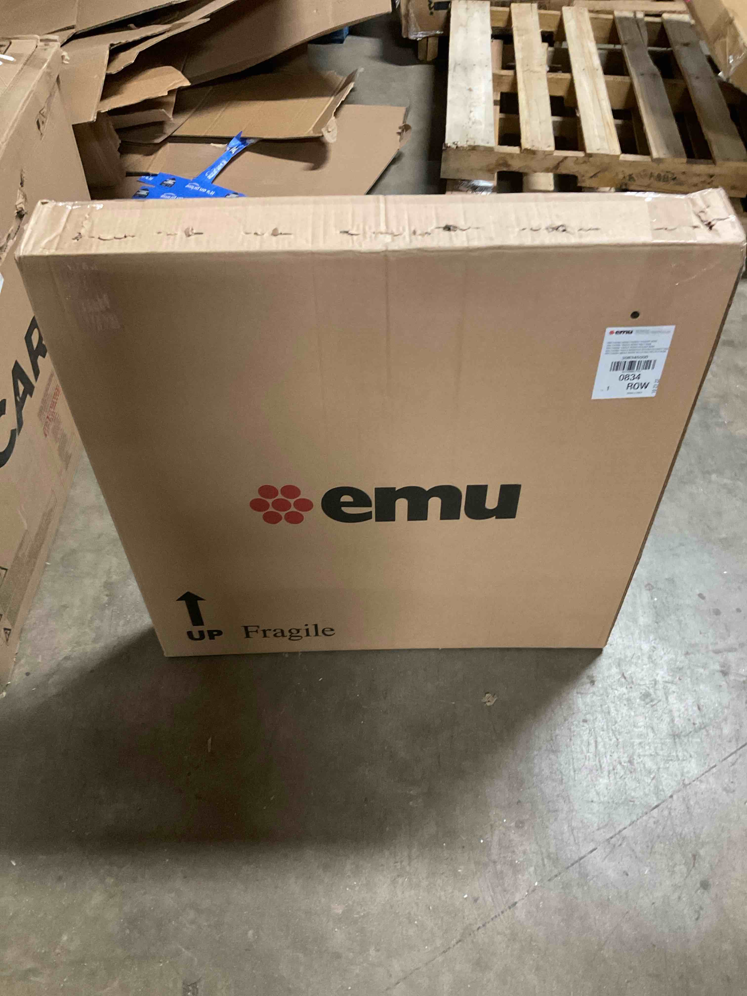 Condition photo showing Good Condition for emu orange fold out table 