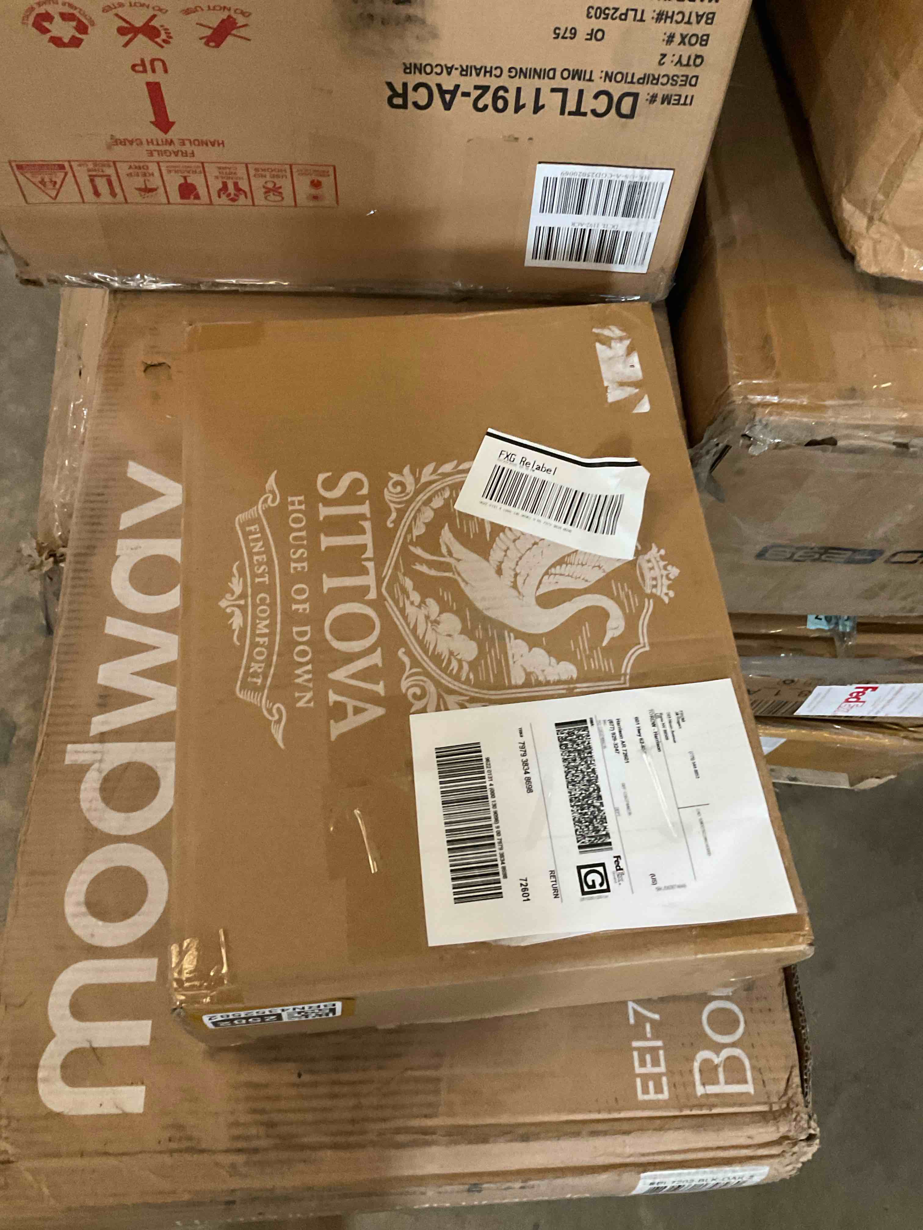 Condition photo showing Good Condition for Eddie Bauer Printed Cotton Percale Sheet Sets