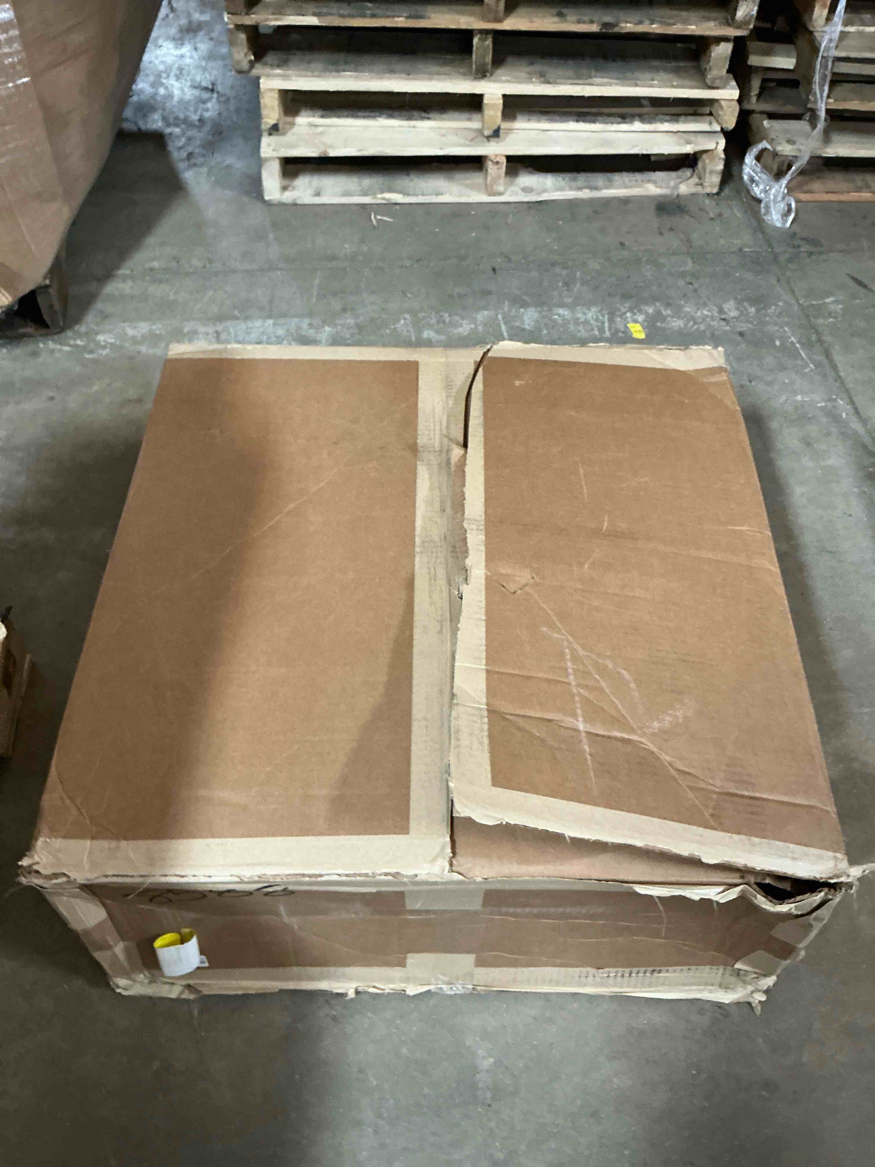 Condition photo showing Good Condition for Luxe Weaver