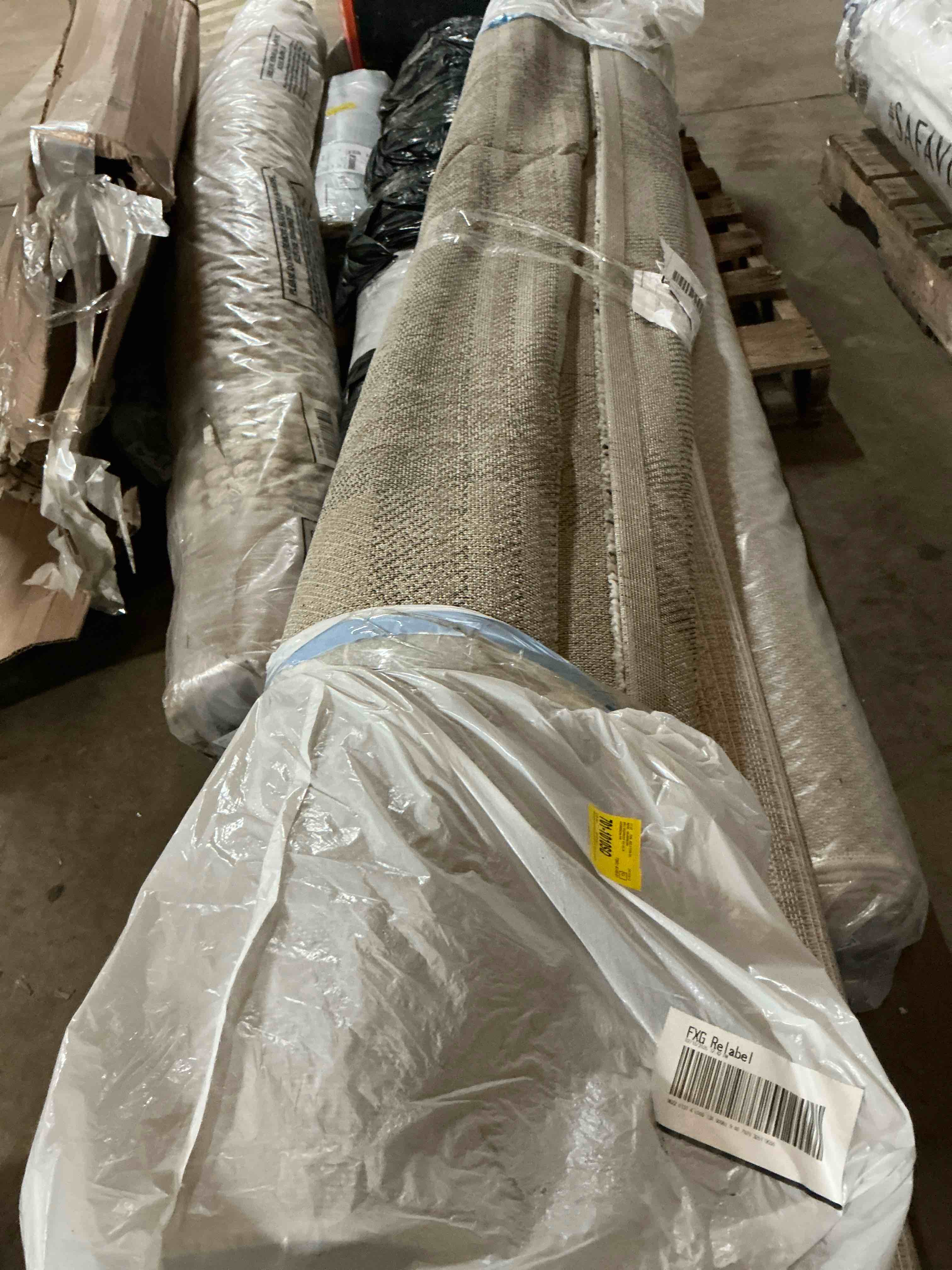 Condition photo showing Good Condition for Kage Monte Brown/Gray/Black Classic Plaid Area Rug