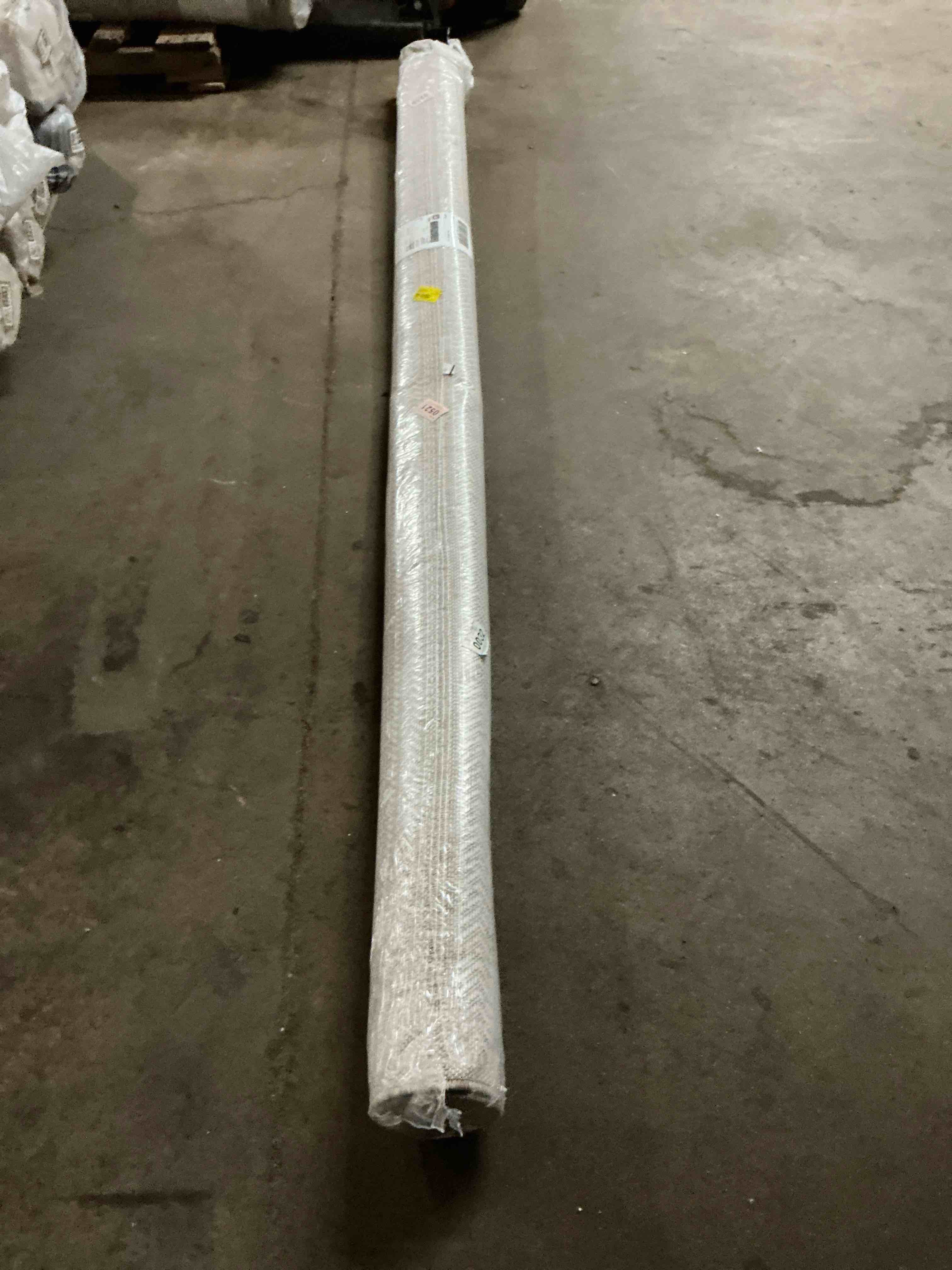 Condition photo showing Good Condition for Camar Oriental Indoor/Outdoor Area Rug in Khaki