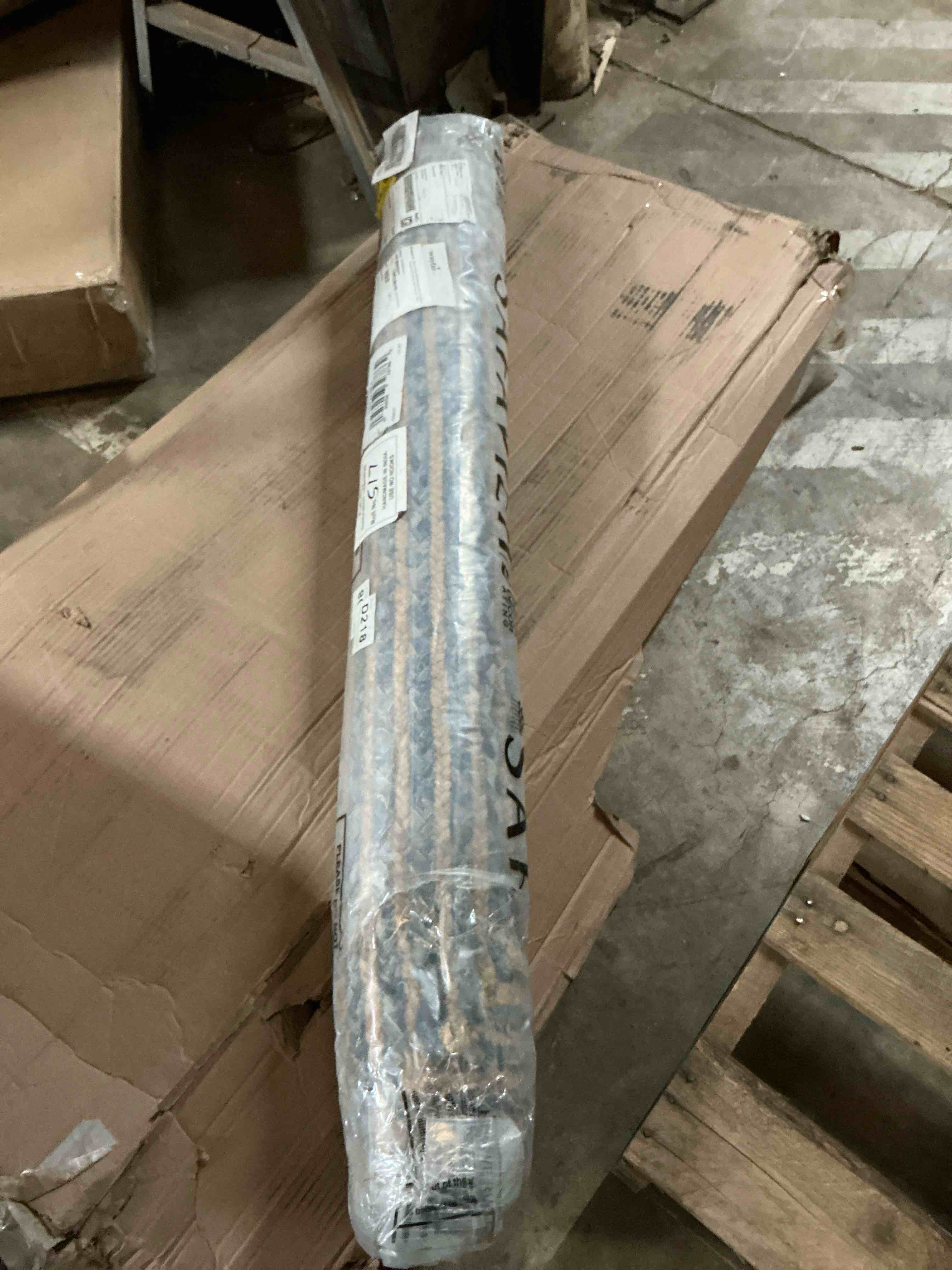 Condition photo showing Good Condition for Safavieh Cape Cod