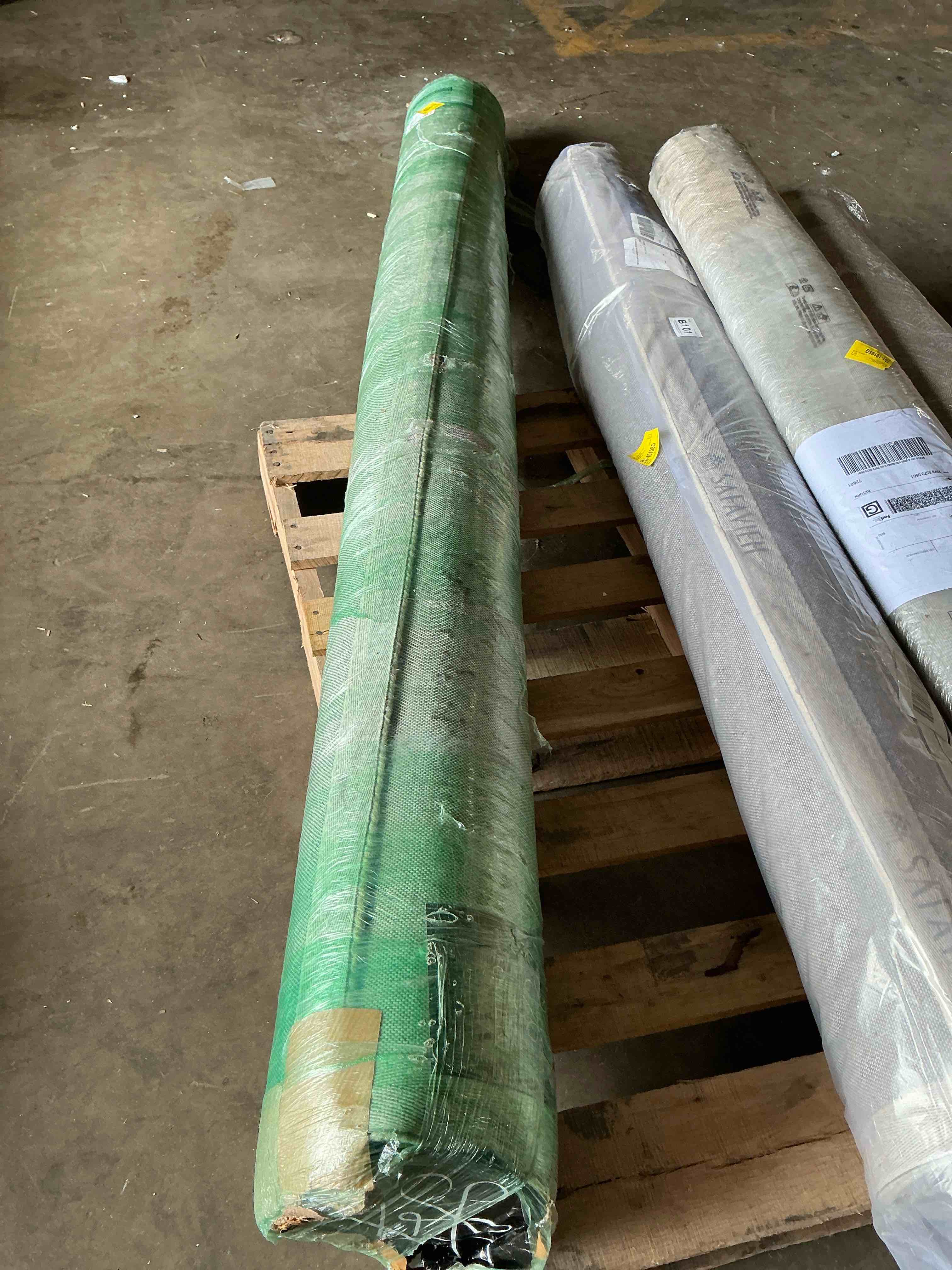 Condition photo showing Good Condition for Cece Handmade Tufted Wool Beige Rug